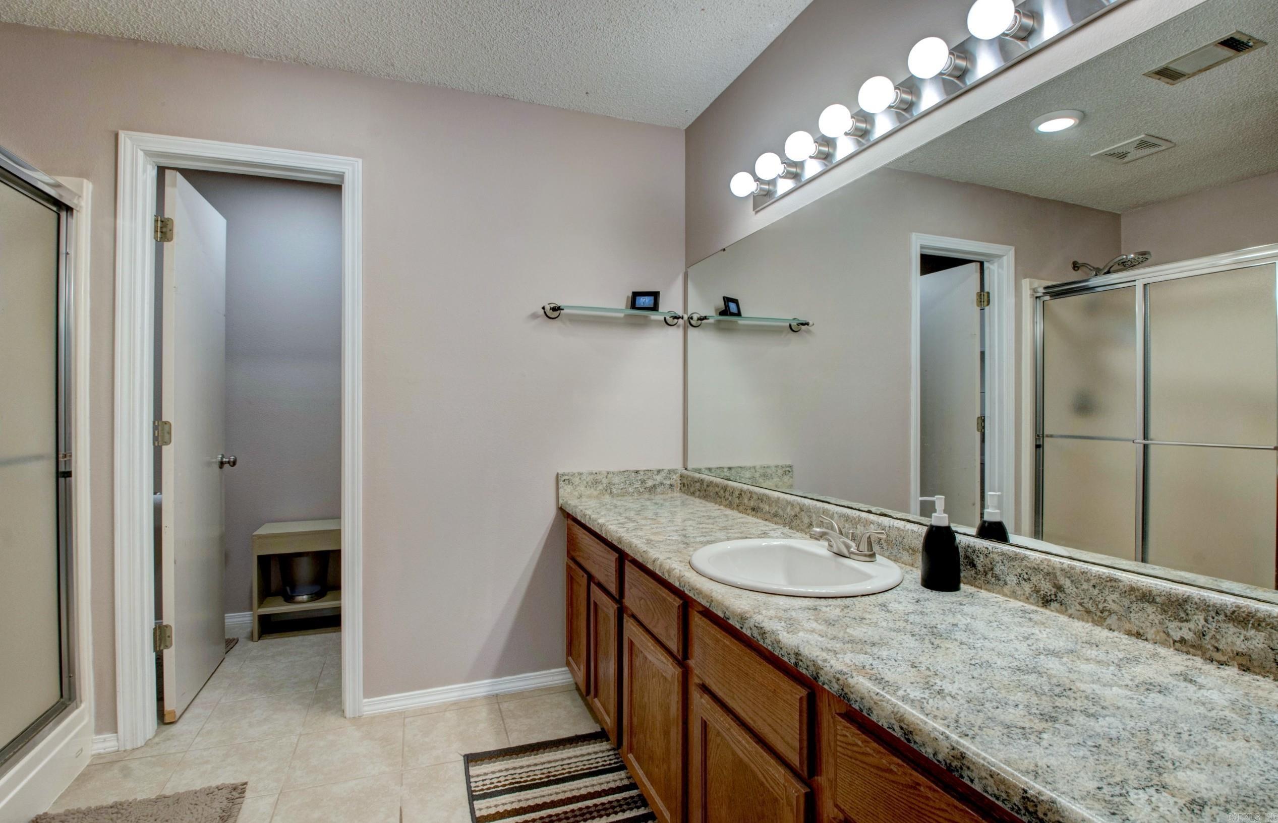 17 Holly Brook  Maumelle, AR