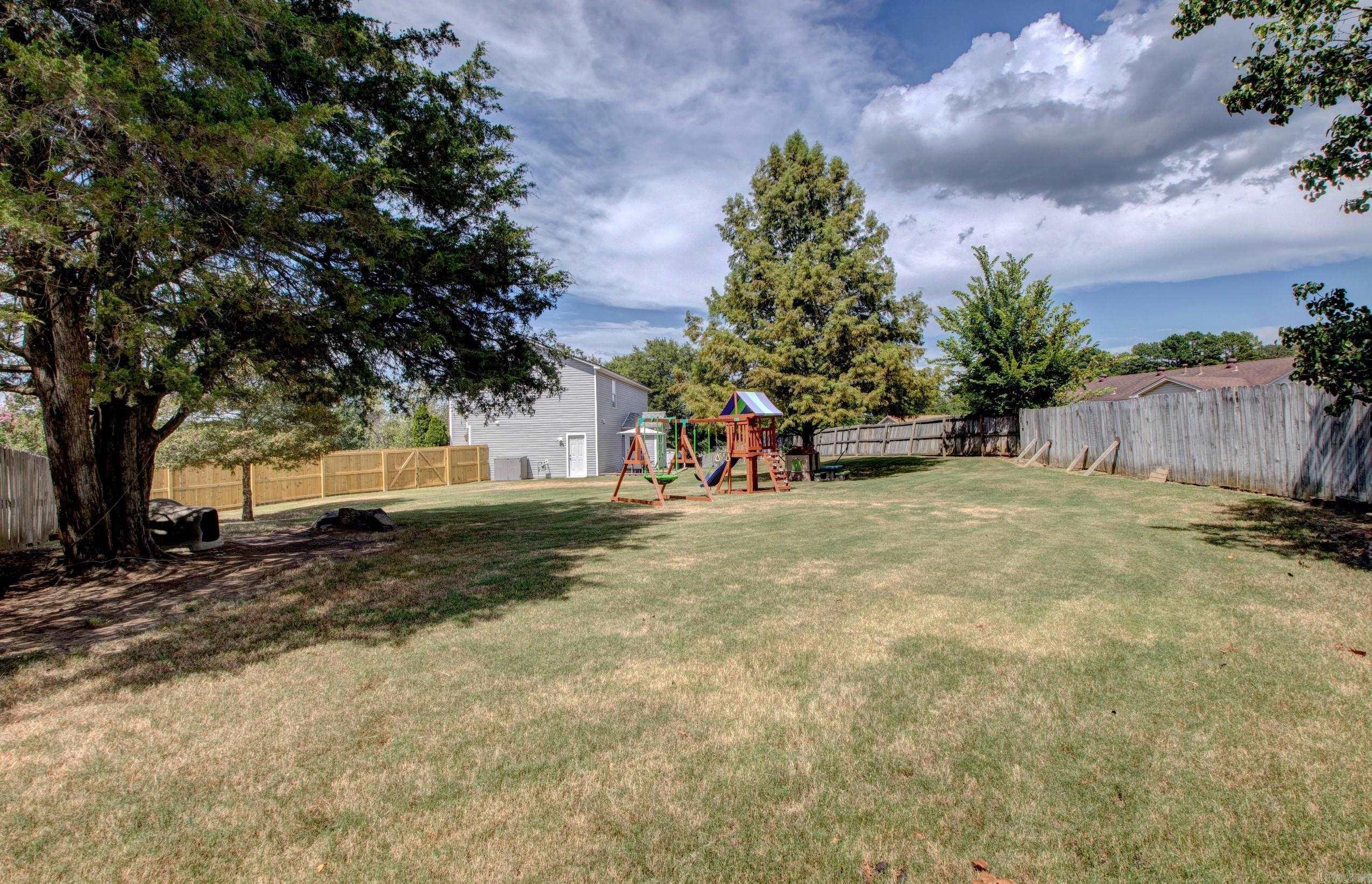 17 Holly Brook  Maumelle, AR