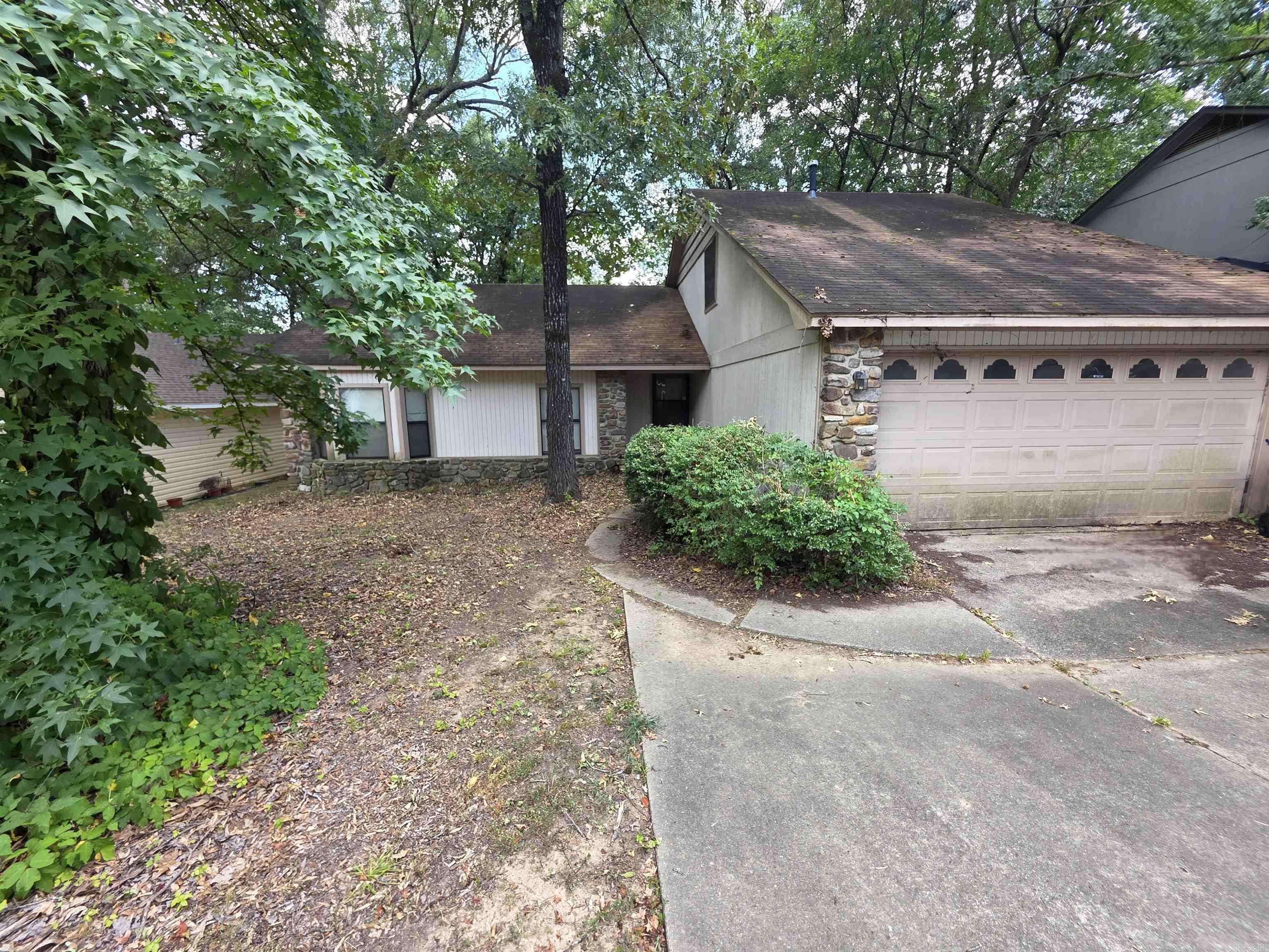 10 Willow Oak  Maumelle, AR