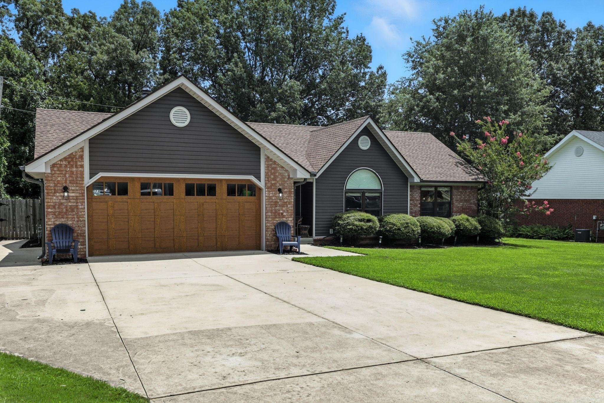 28 Crestwood Dr  Cabot, AR