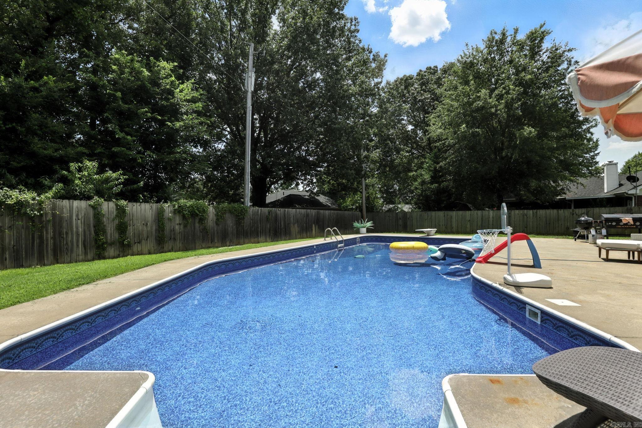 28 Crestwood Dr  Cabot, AR