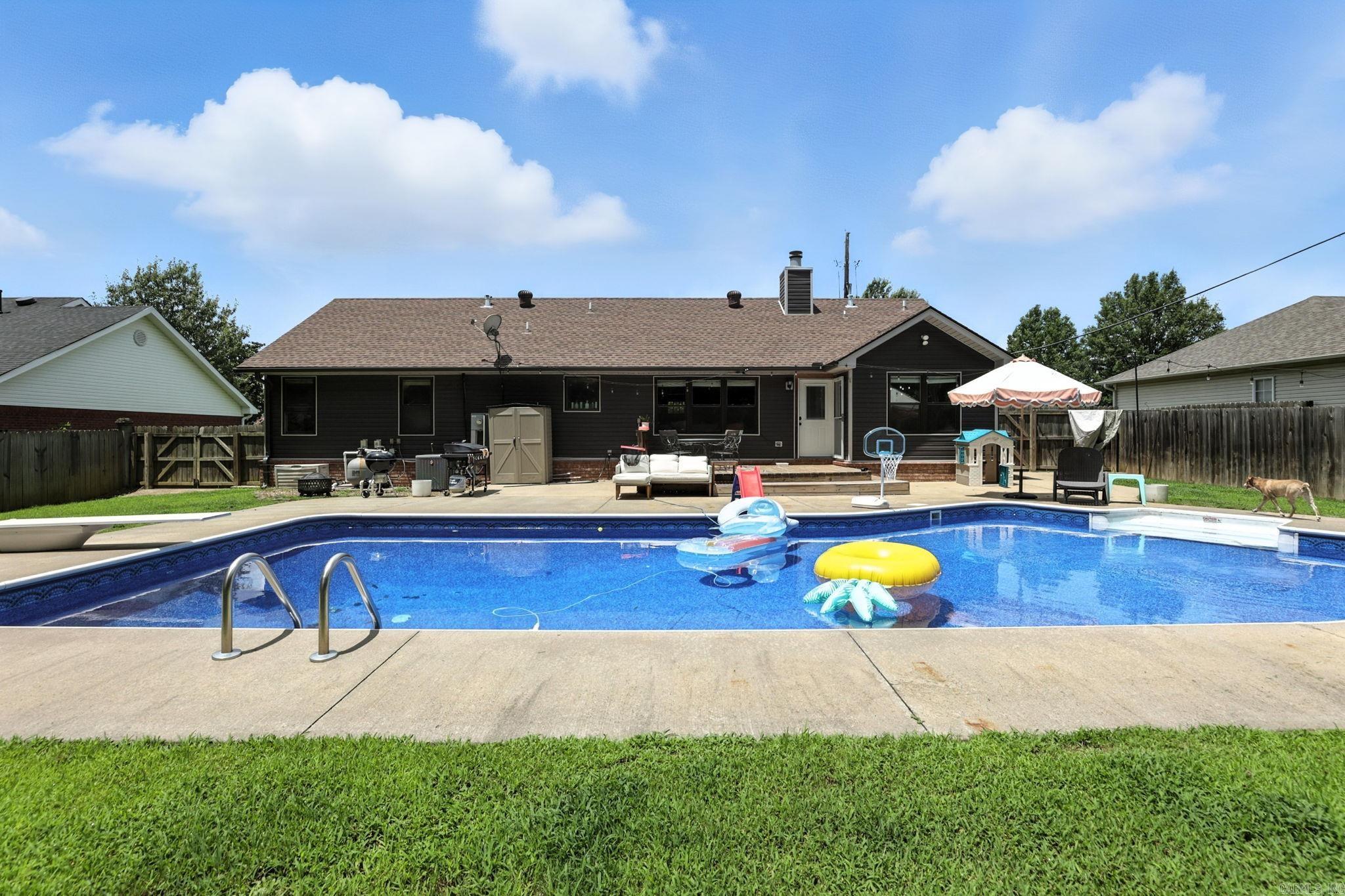 28 Crestwood Dr  Cabot, AR