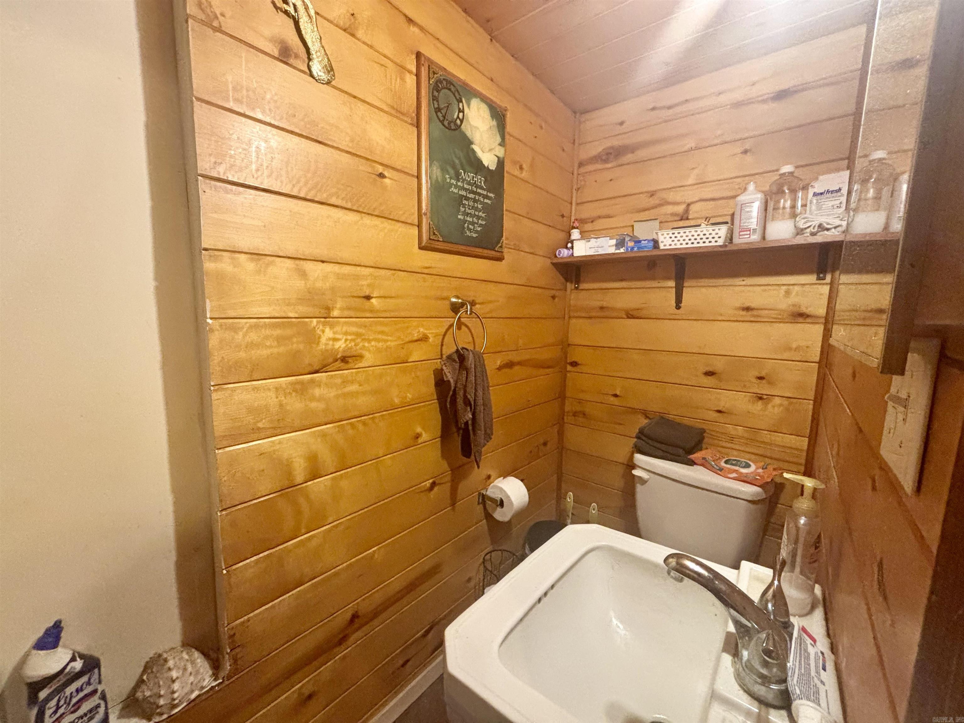 109 W Center  Bald Knob, AR