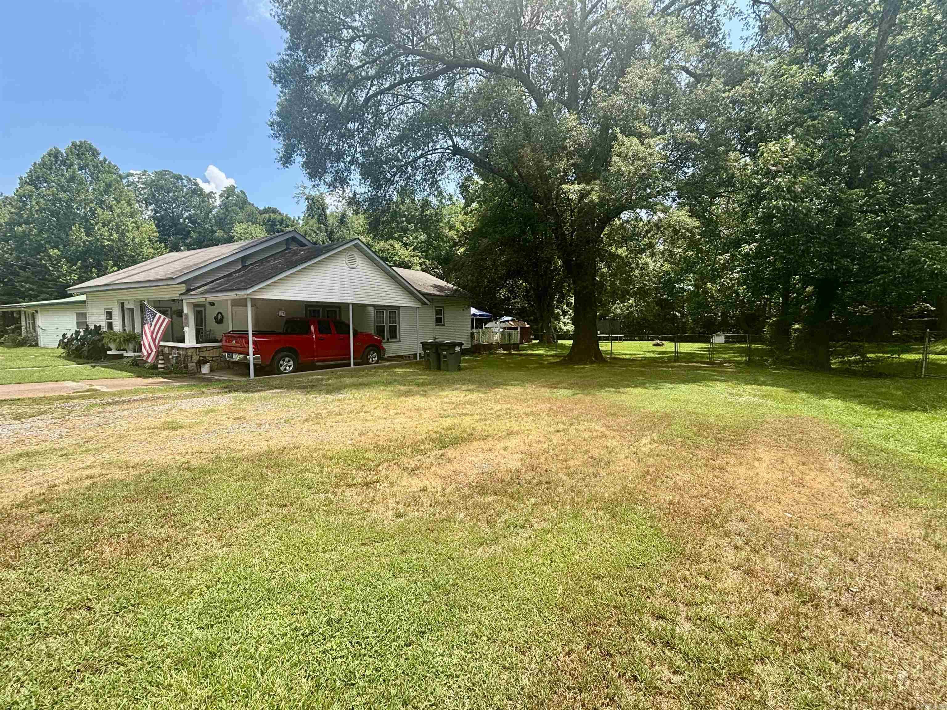 109 W Center  Bald Knob, AR