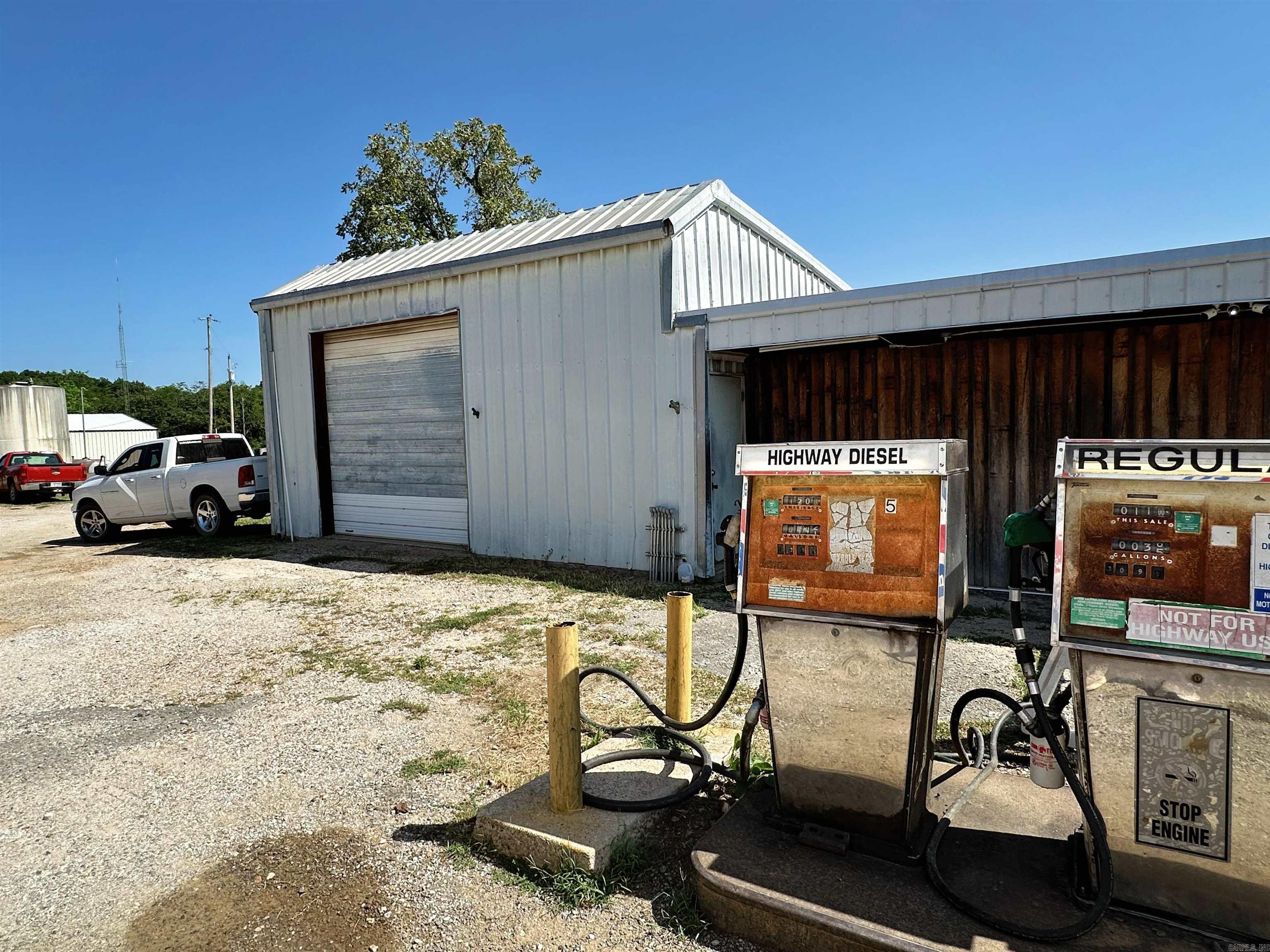 15984 Hwy 263  Fox, AR
