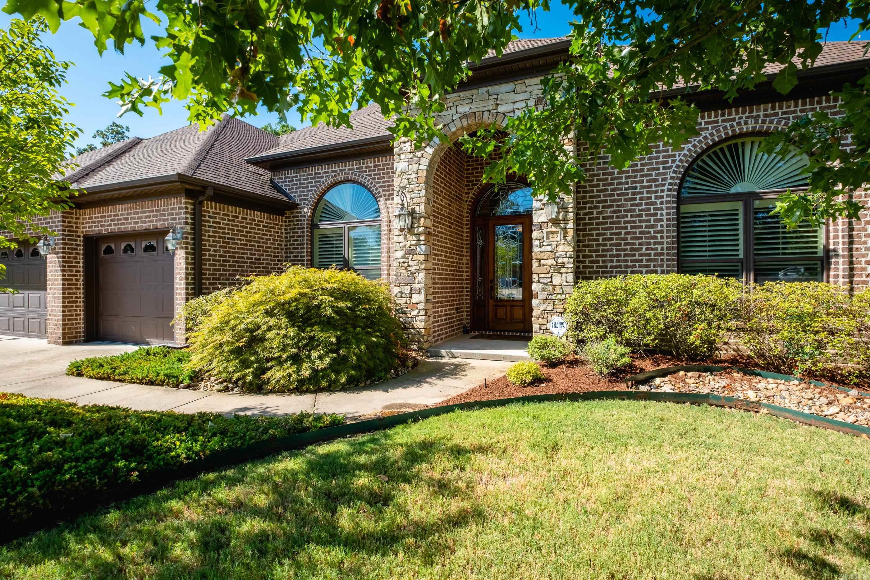 123 Lake Valley  Maumelle, AR