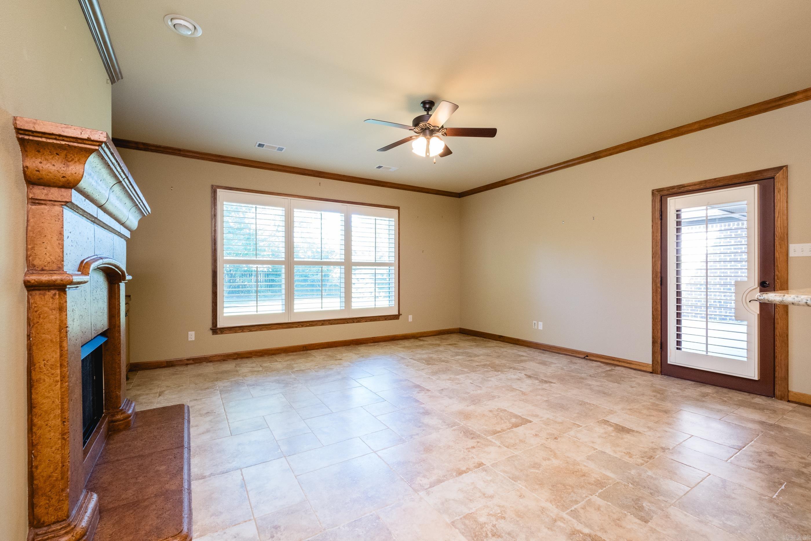 123 Lake Valley  Maumelle, AR