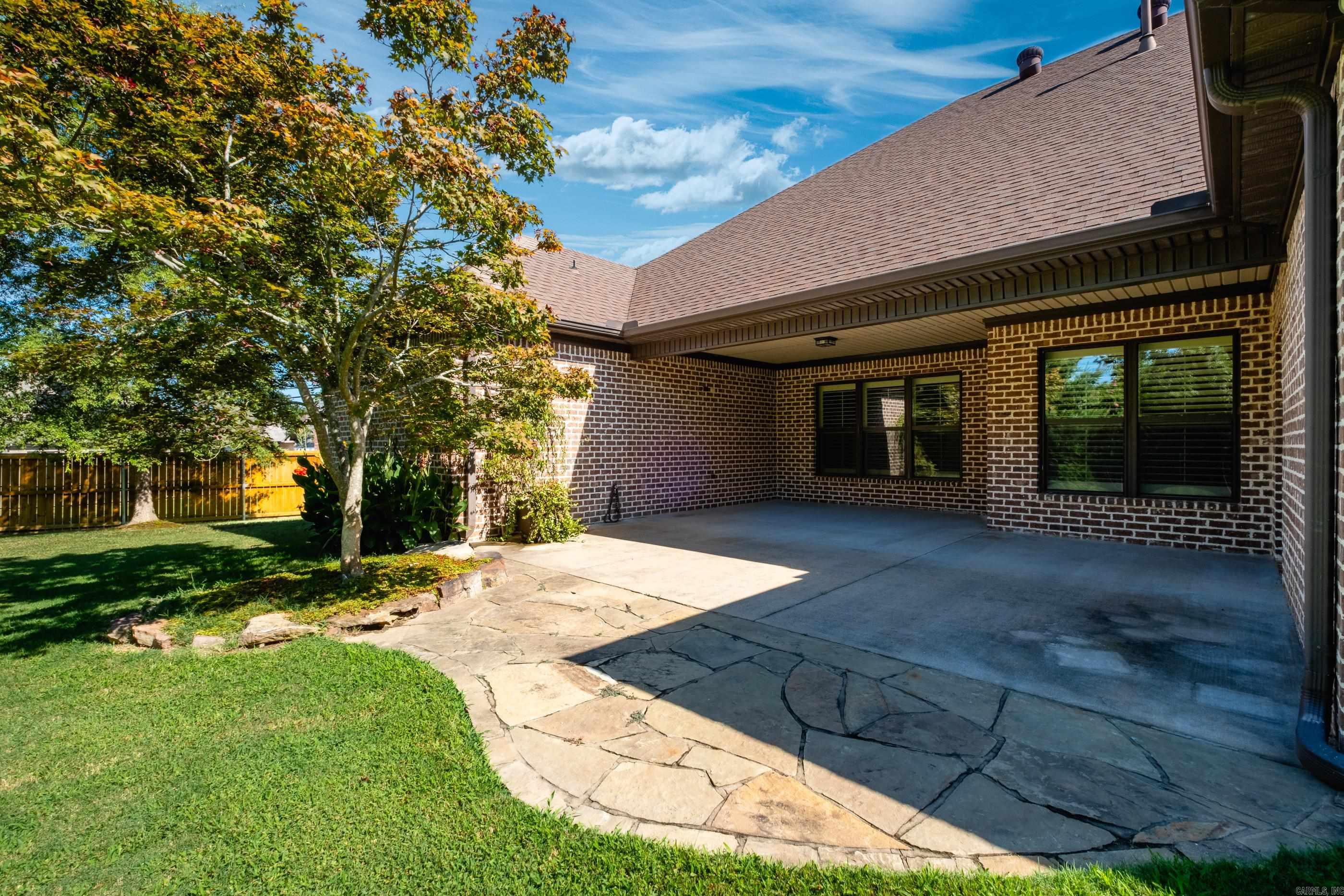 123 Lake Valley  Maumelle, AR