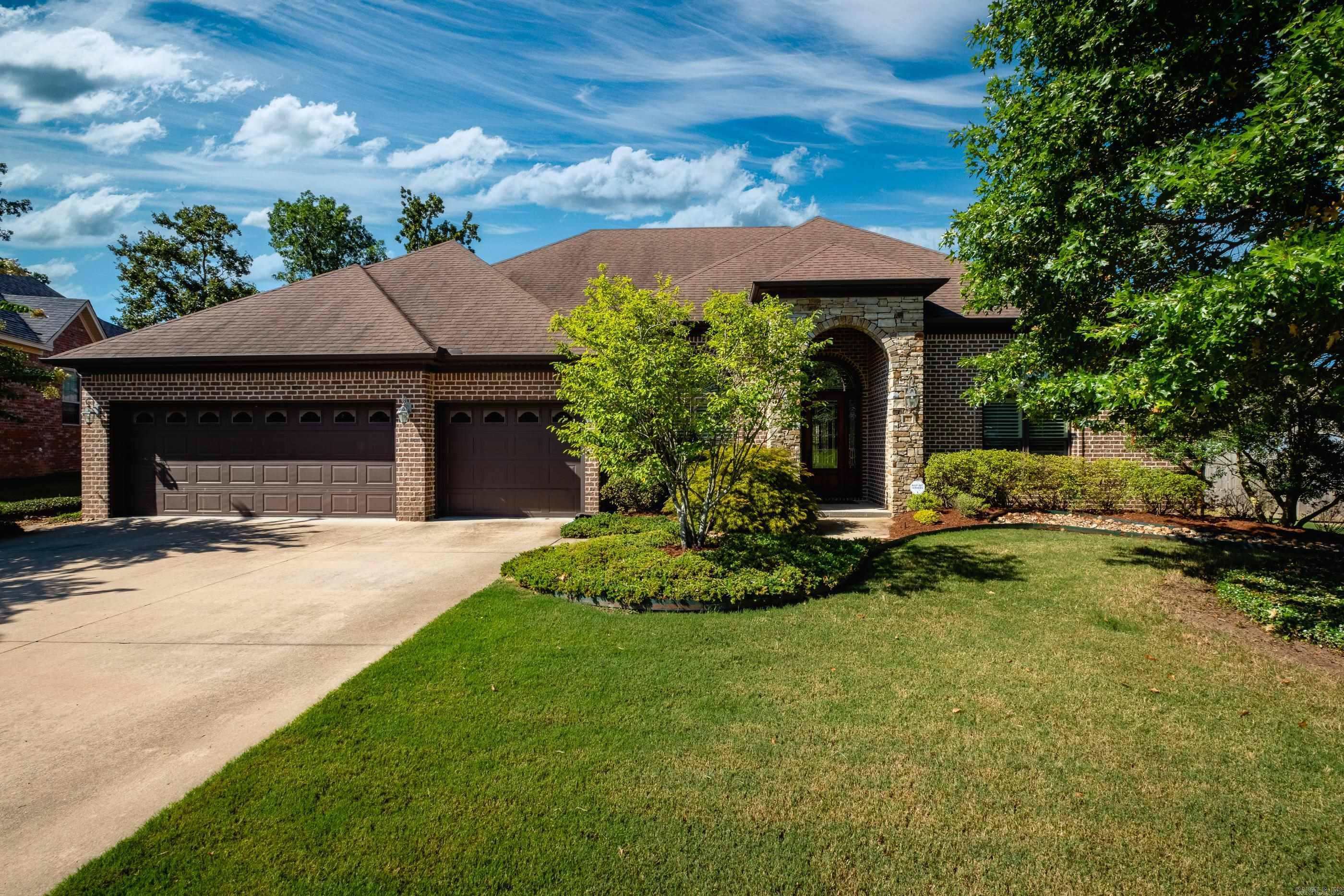 123 Lake Valley  Maumelle, AR