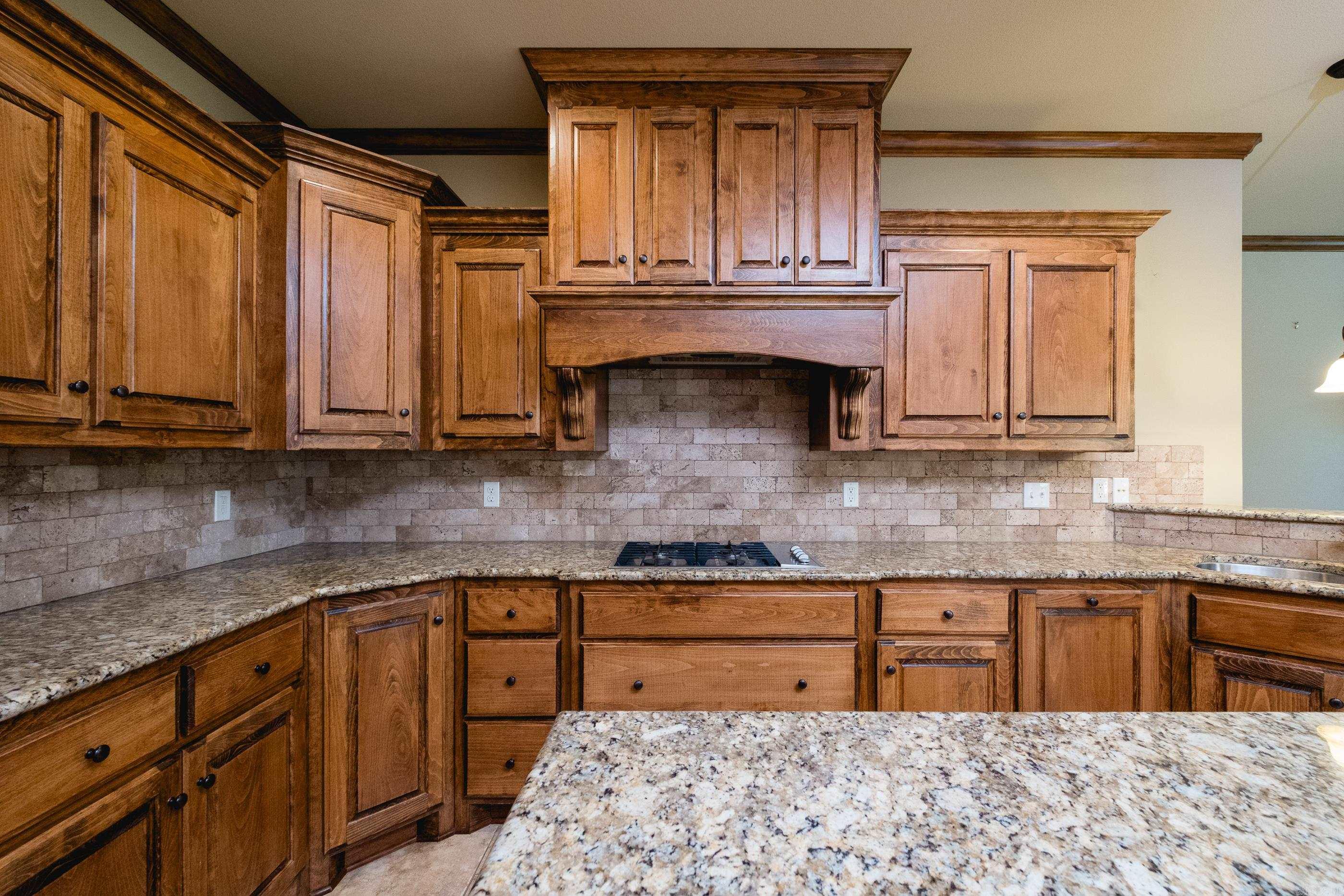 123 Lake Valley  Maumelle, AR
