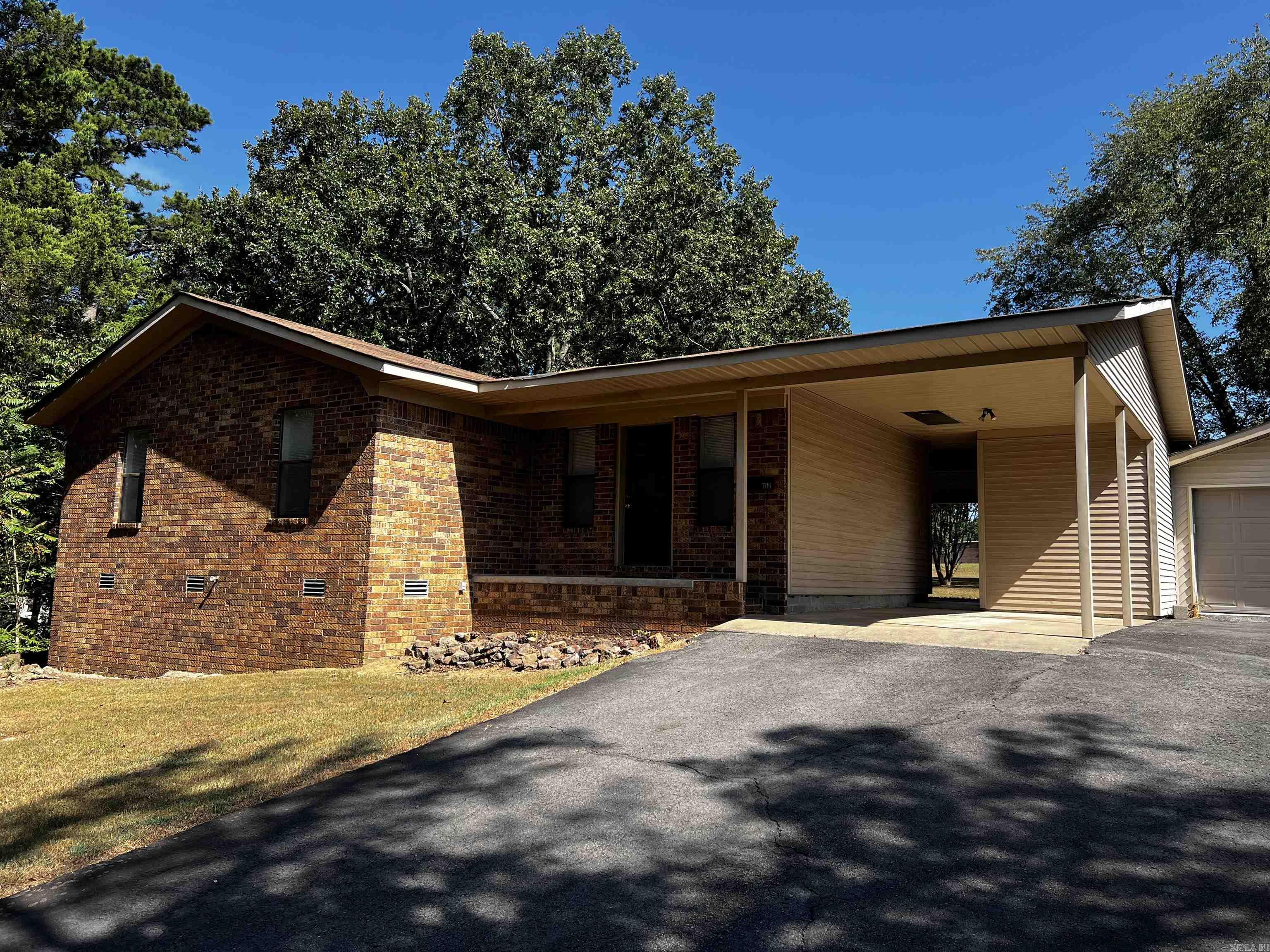 706 W Pine  Heber Springs, AR