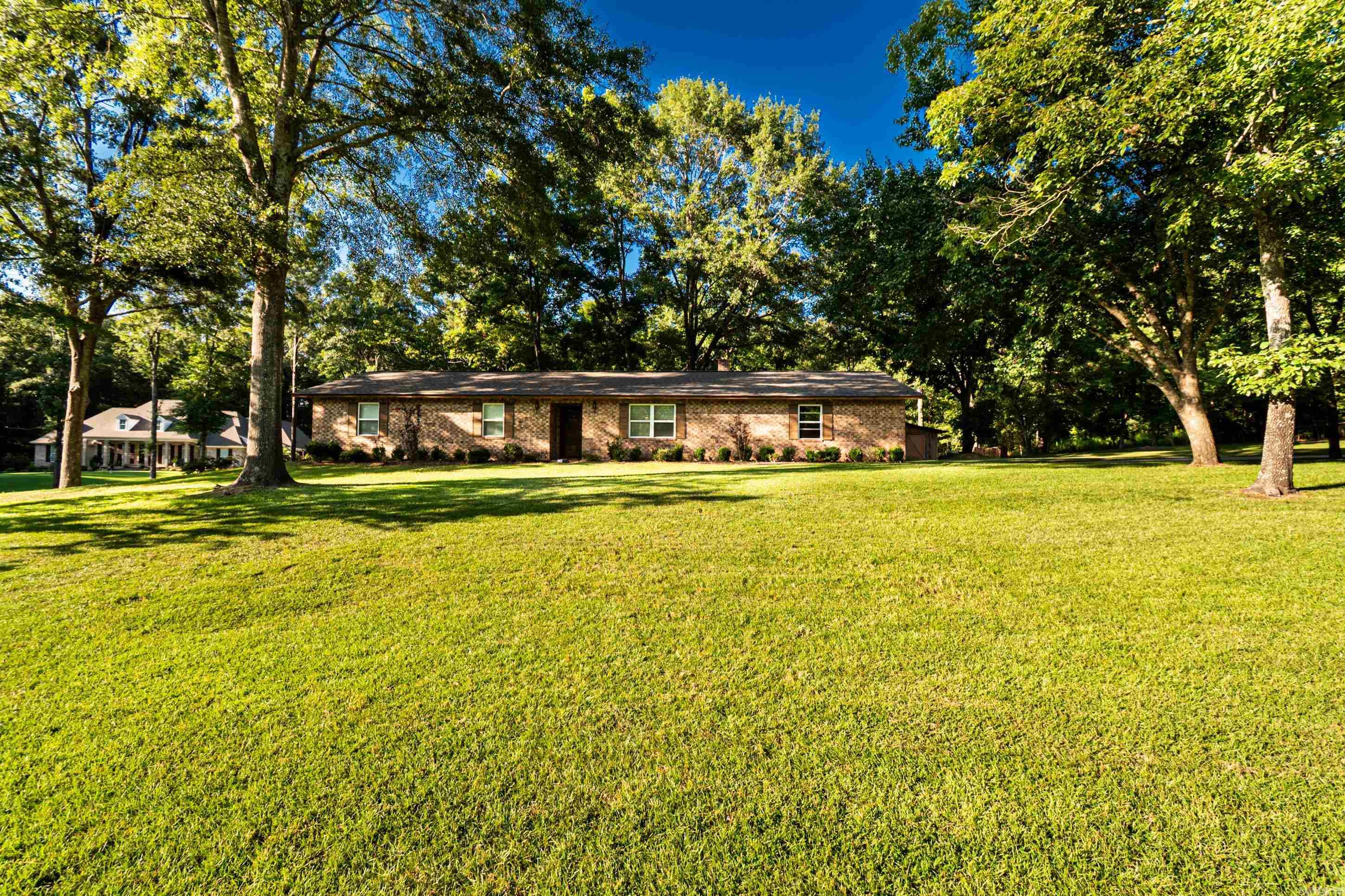 3518 Mount Holly Rd  El Dorado, AR