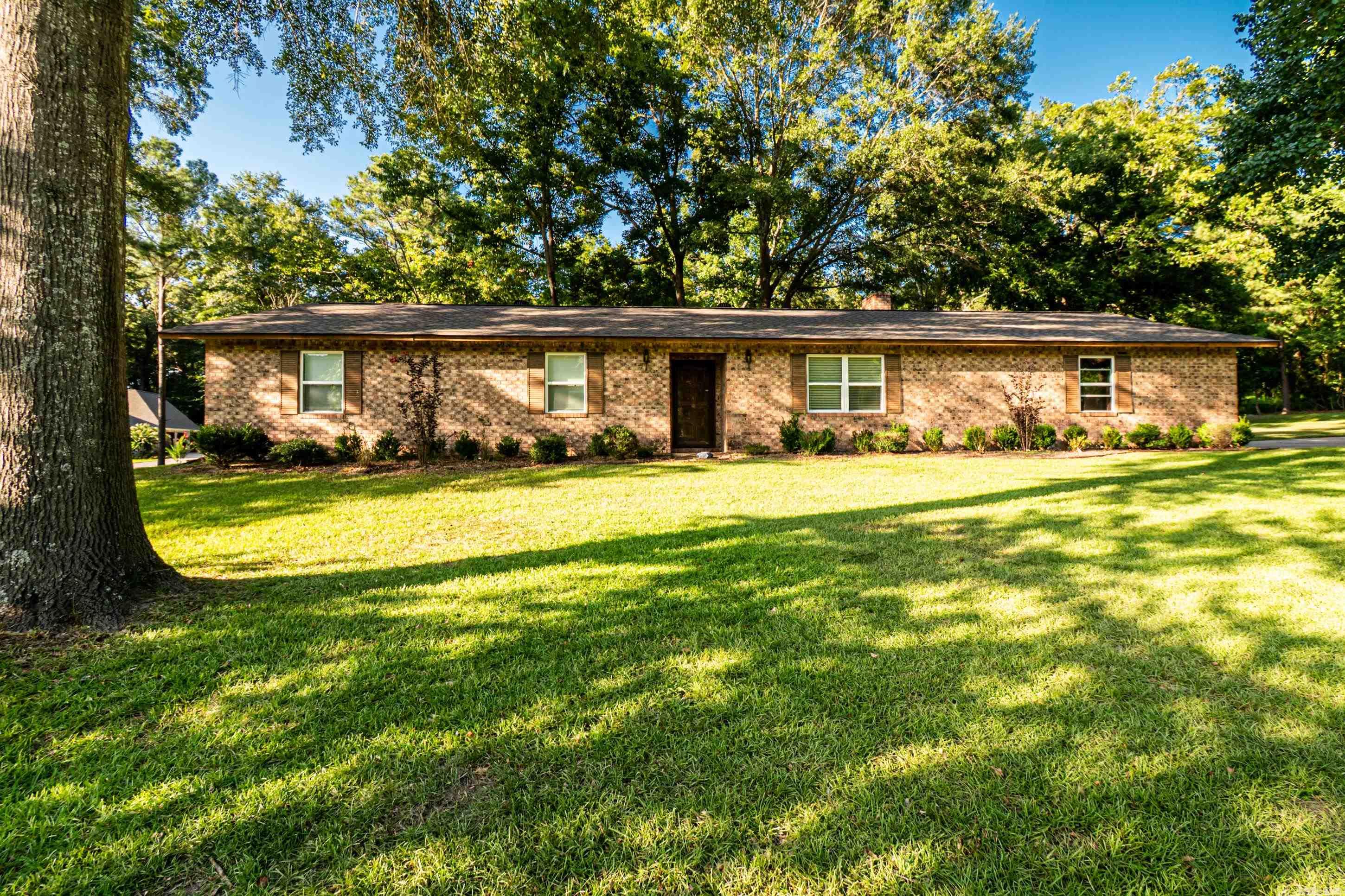 3518 Mount Holly Rd  El Dorado, AR