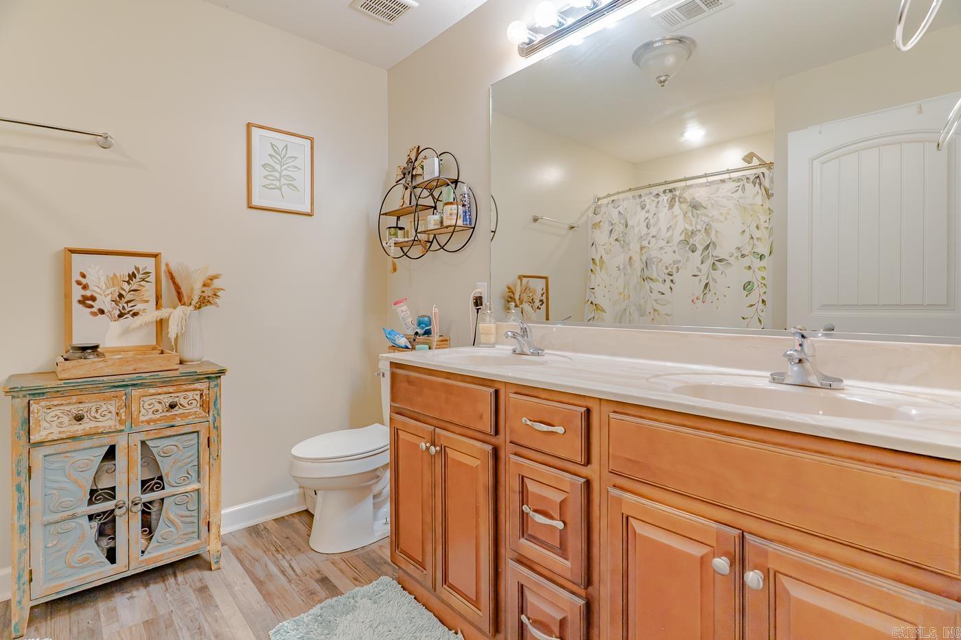702 Catfish Dr  Lake City, AR