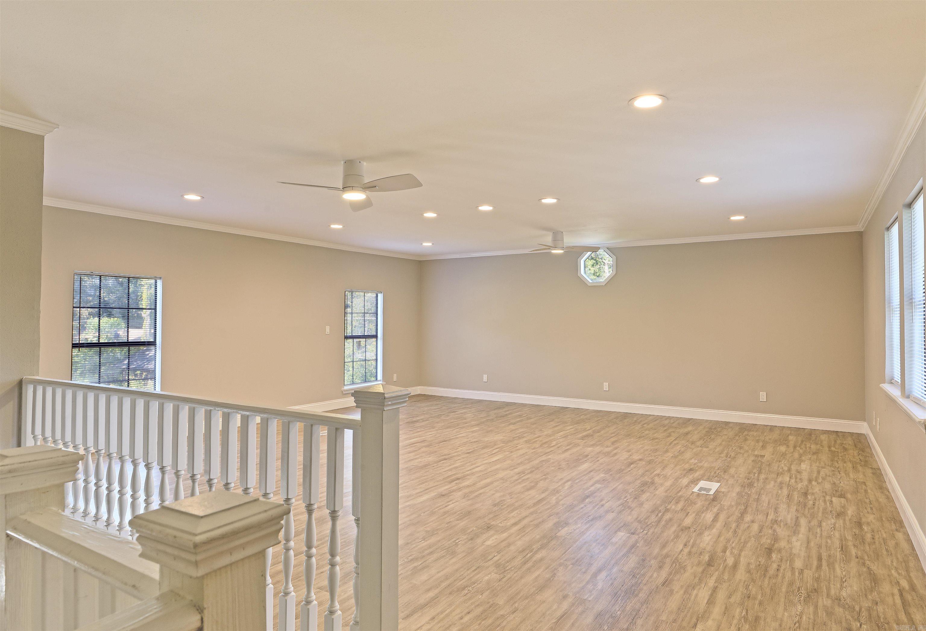 301 Betty  White Hall, AR