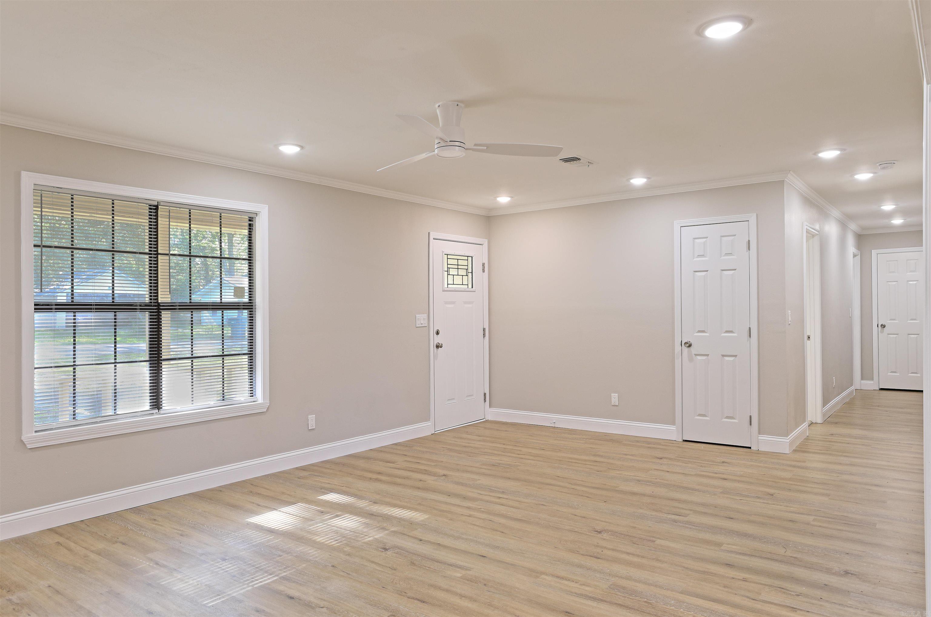 301 Betty  White Hall, AR