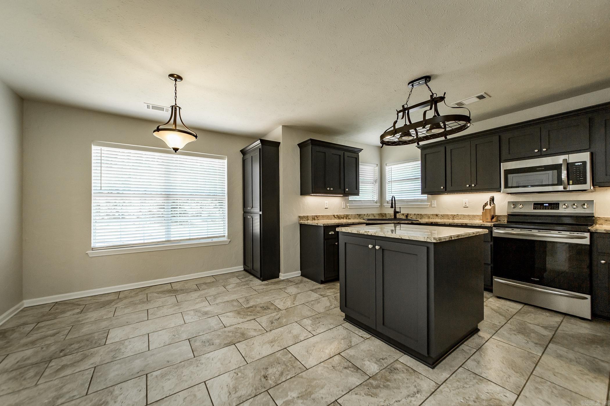 125 Centerview  Searcy, AR