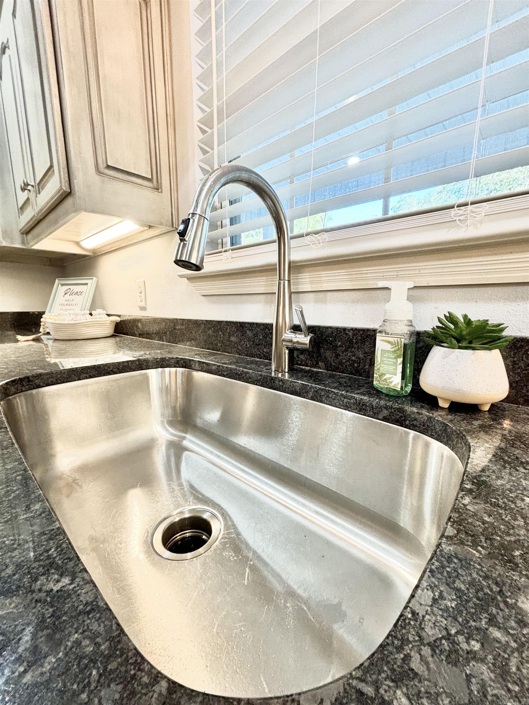 265 Pleasant Oaks Loop  El Paso, AR