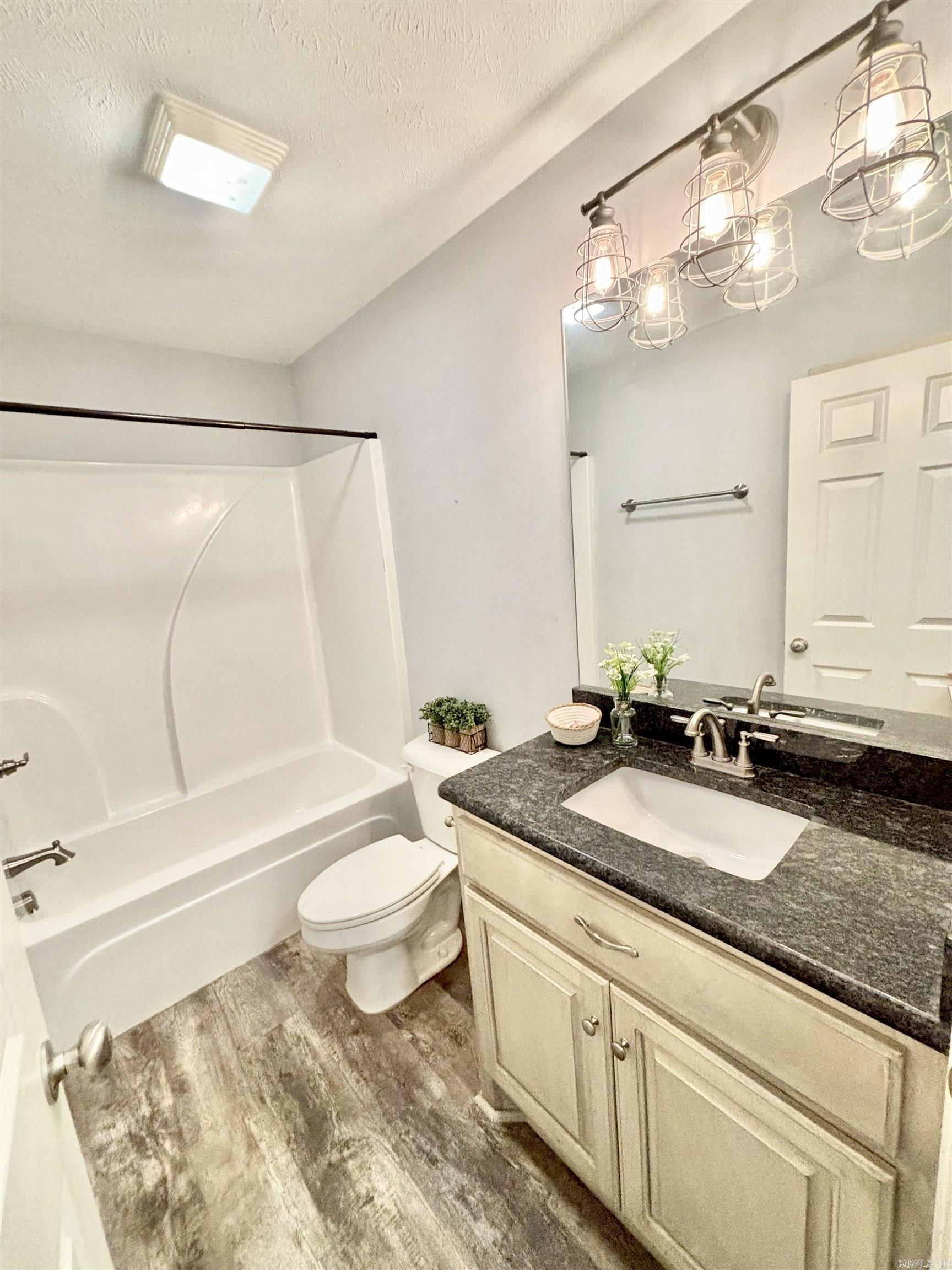 265 Pleasant Oaks Loop  El Paso, AR