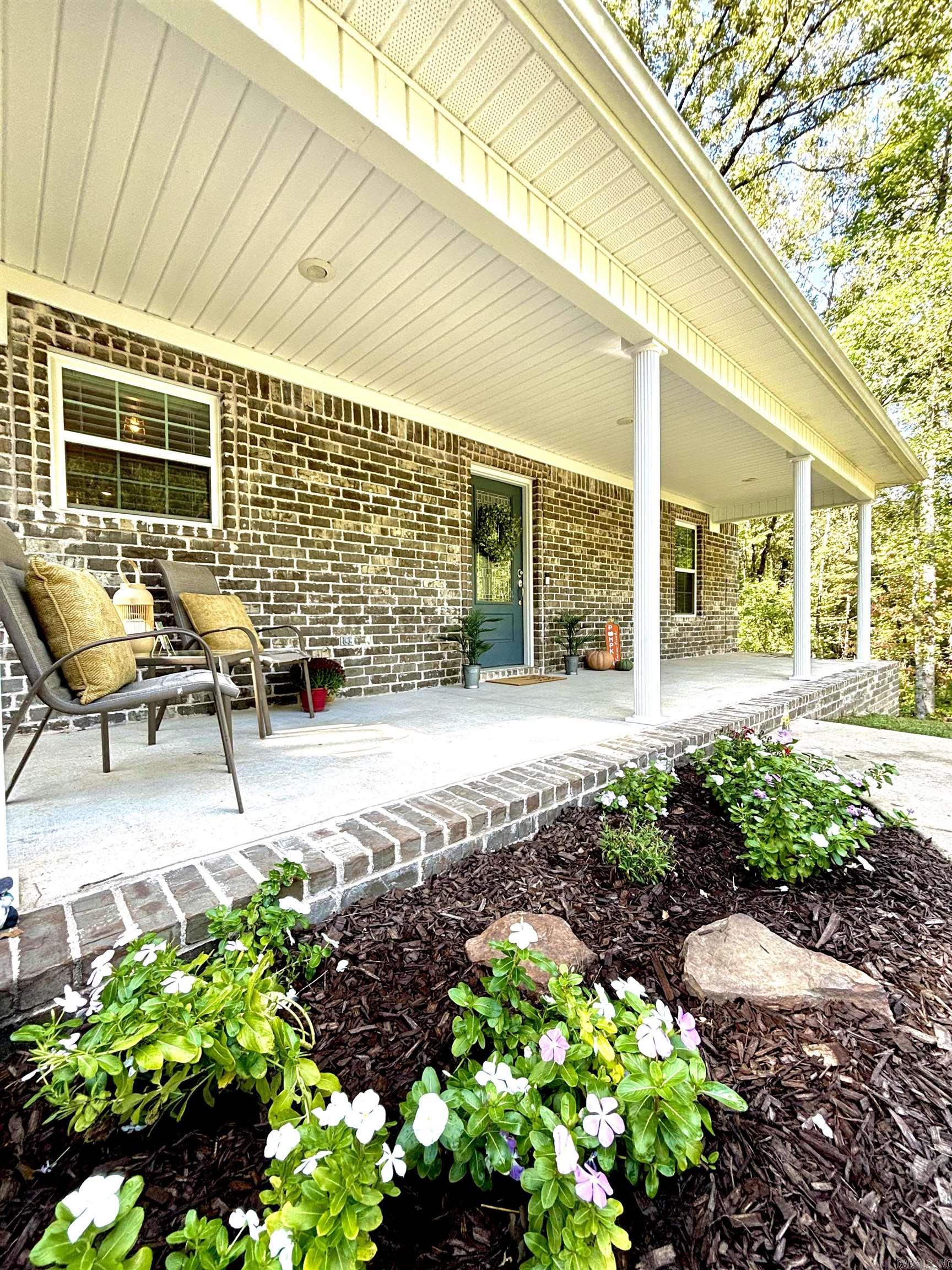 265 Pleasant Oaks Loop  El Paso, AR