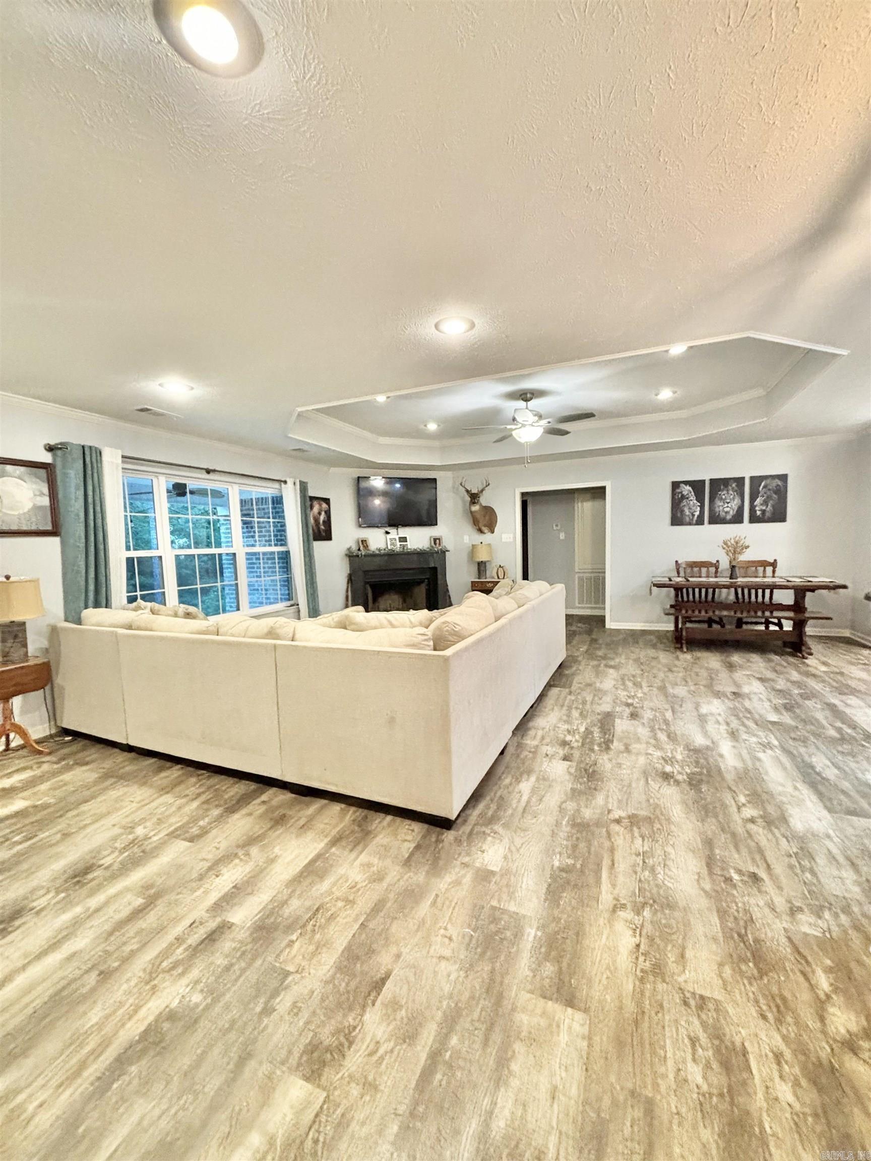 265 Pleasant Oaks Loop  El Paso, AR