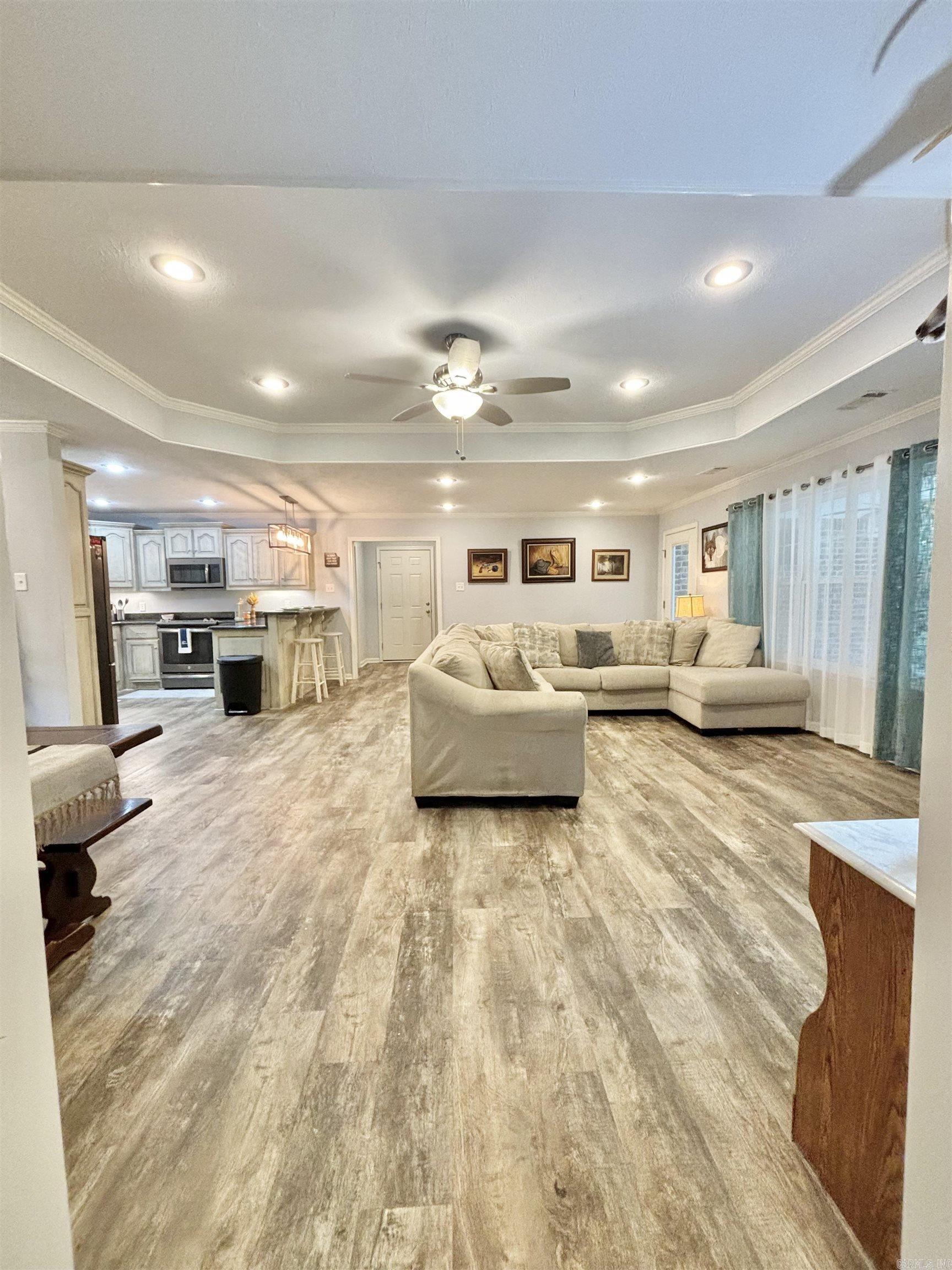 265 Pleasant Oaks Loop  El Paso, AR