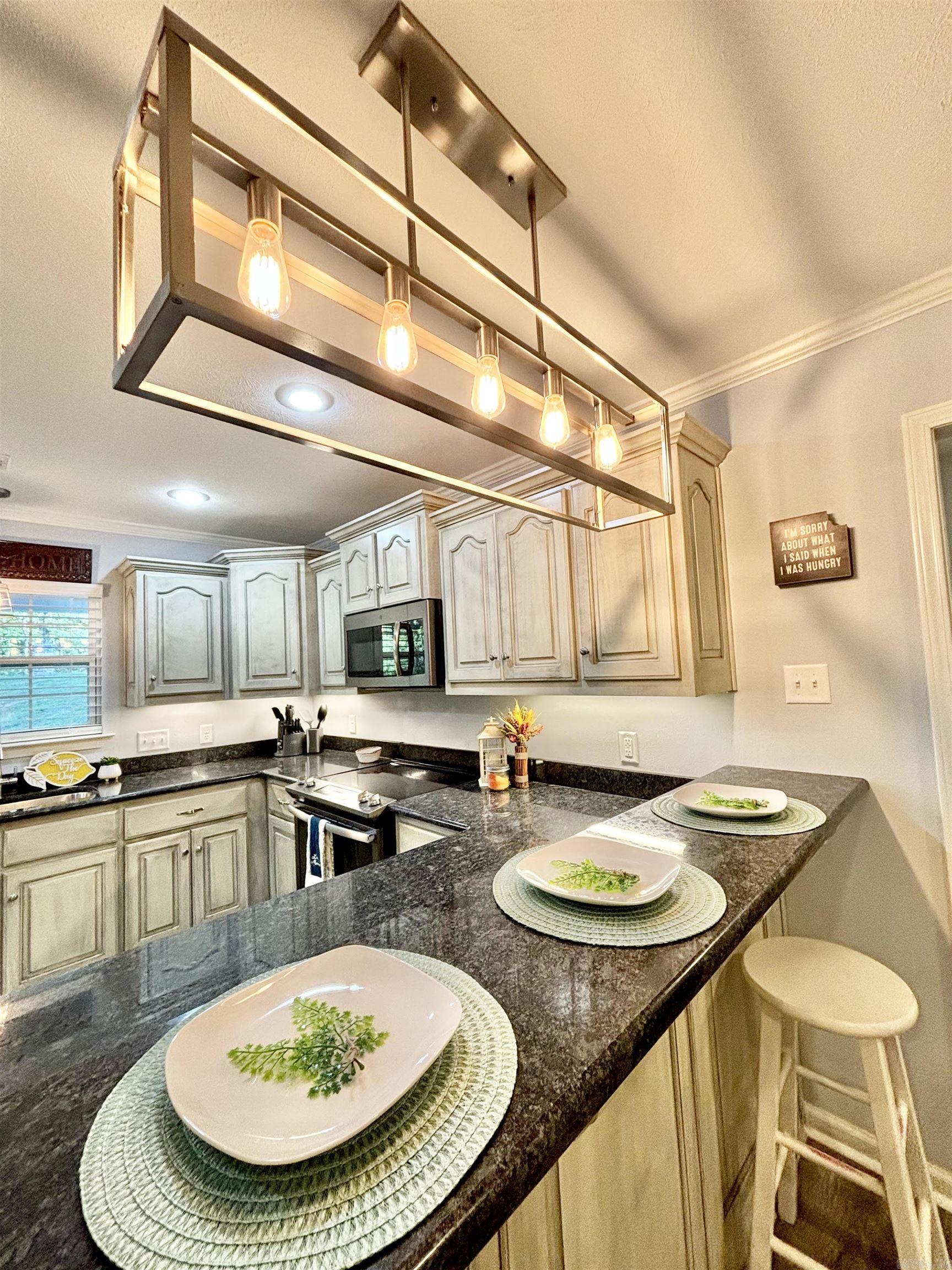 265 Pleasant Oaks Loop  El Paso, AR