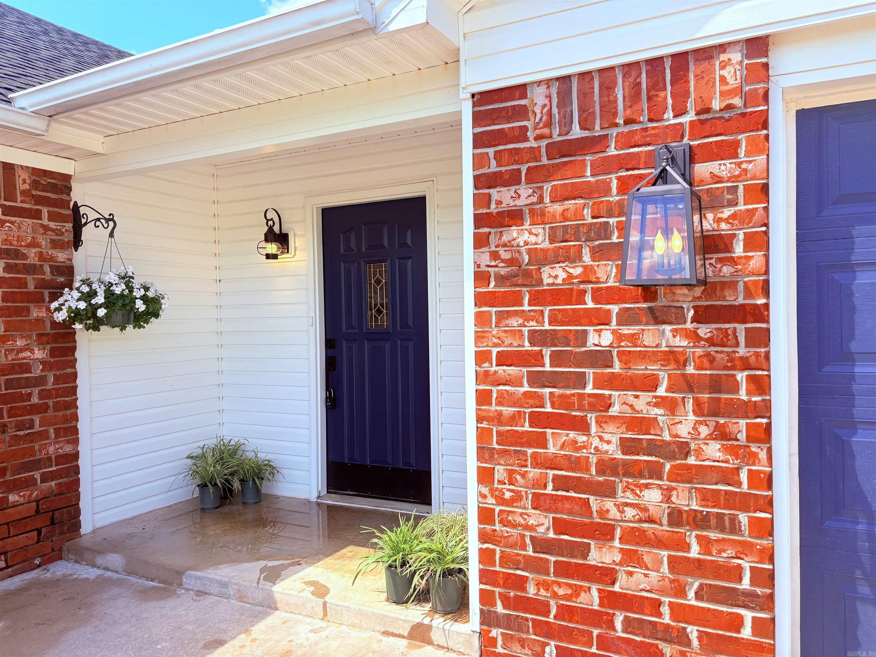 165 Mountain View Circle  Clarksville, AR