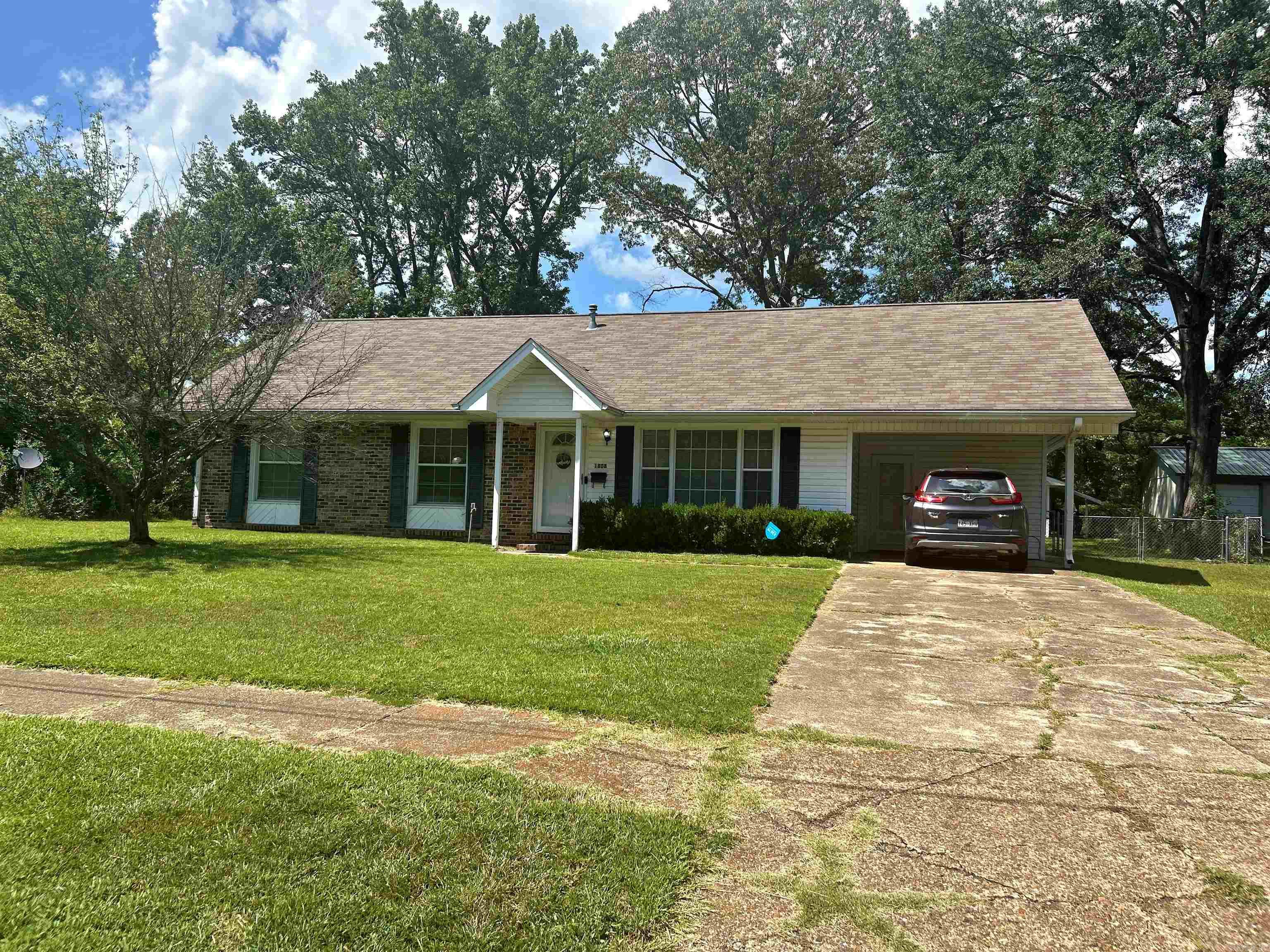 1808 Sylvia  Arkadelphia, AR