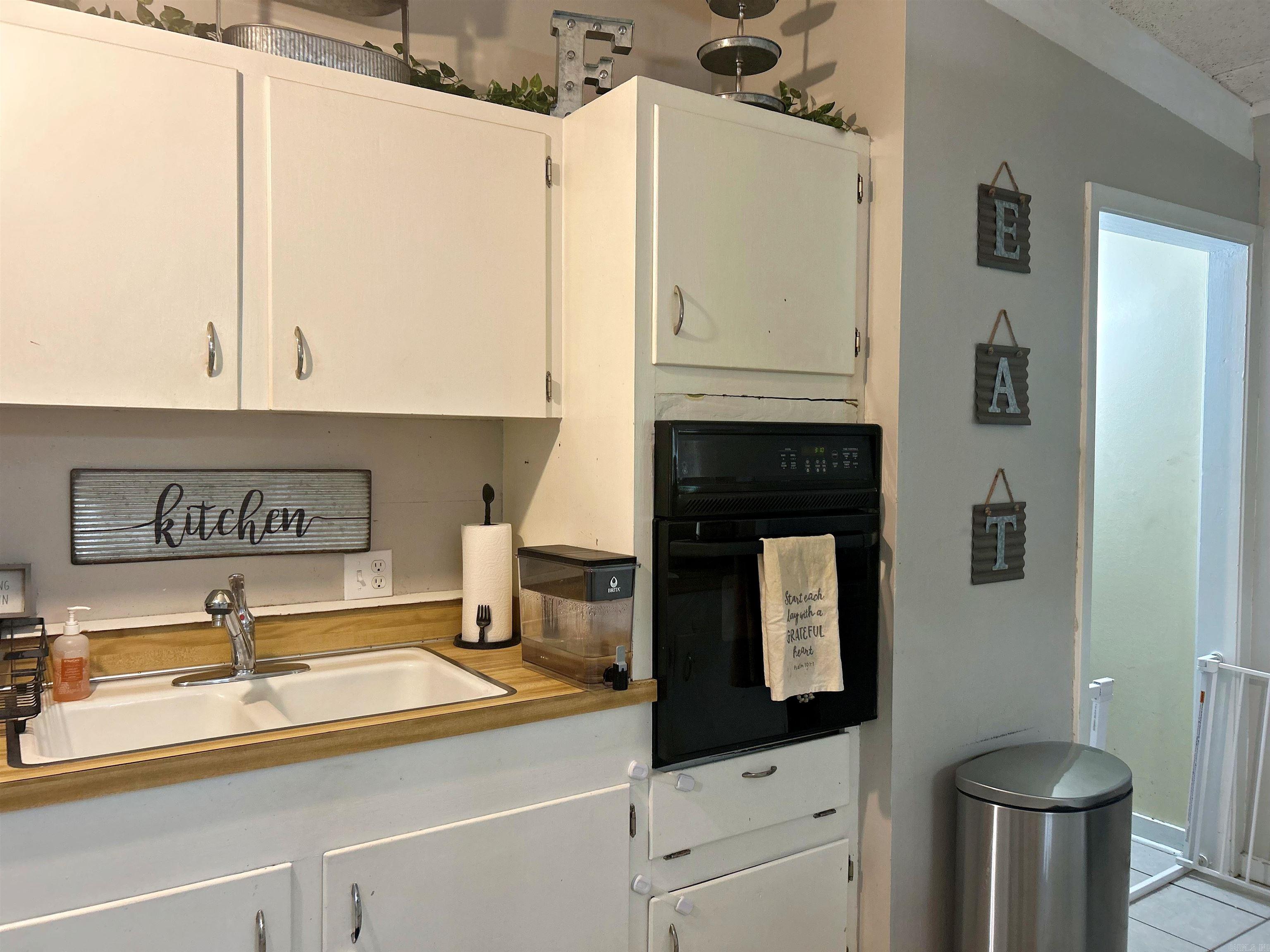 1808 Sylvia  Arkadelphia, AR