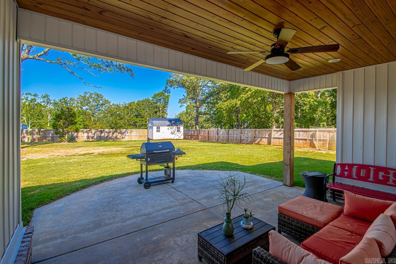 5947 Beth Ln  Benton, AR