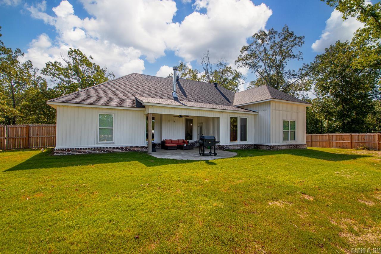 5947 Beth Ln  Benton, AR