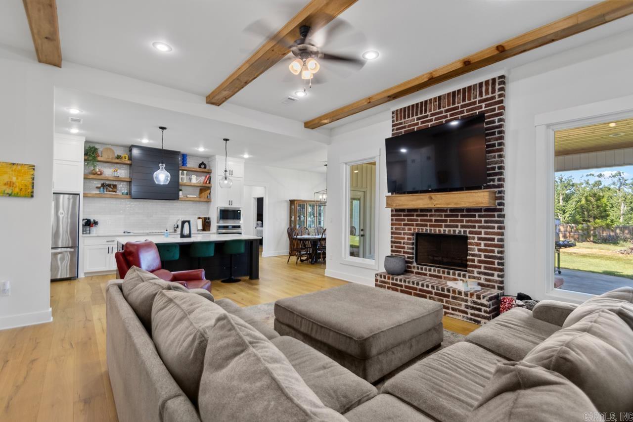 5947 Beth Ln  Benton, AR