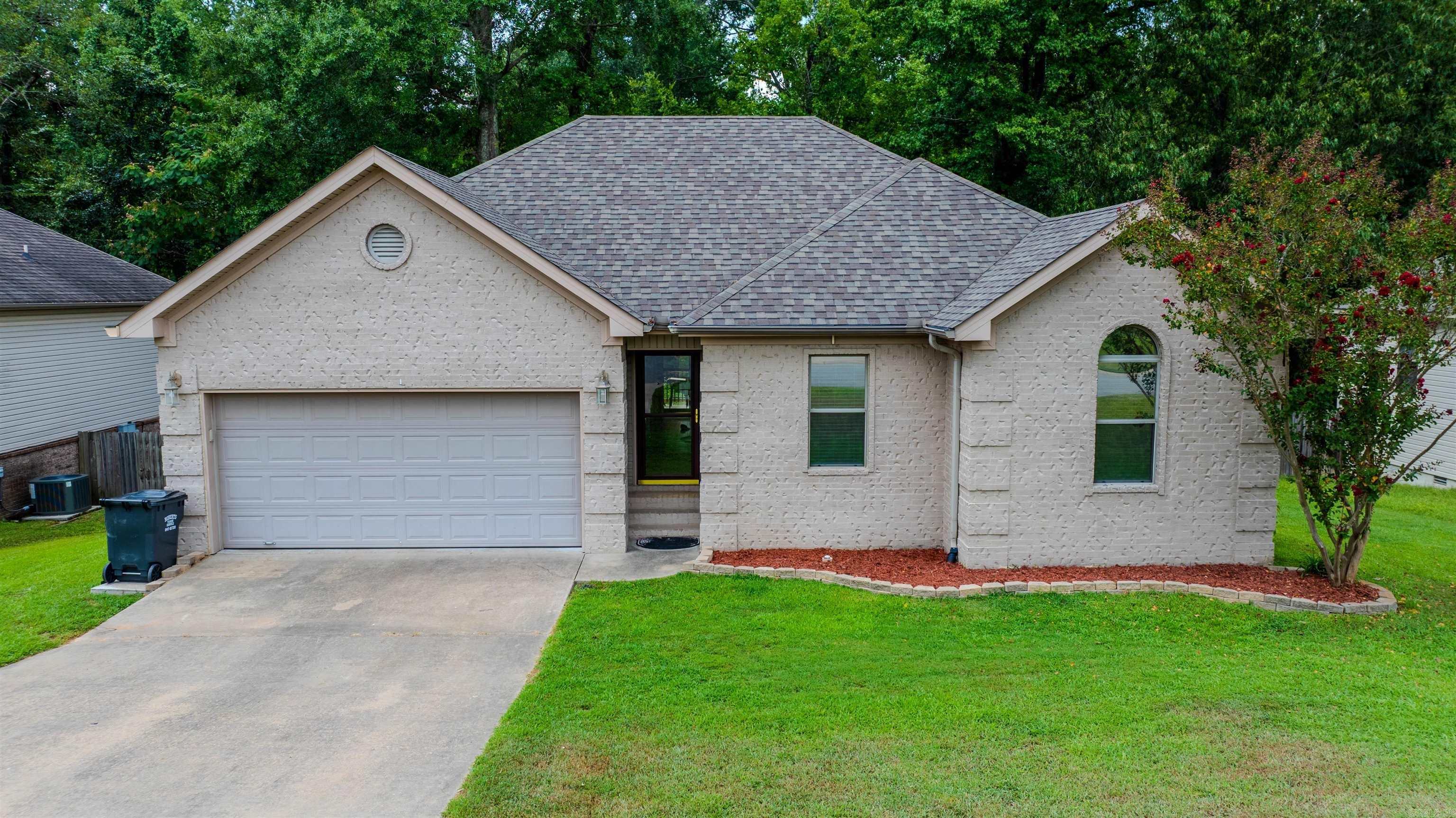 213 Pleasant Holly  Benton, AR