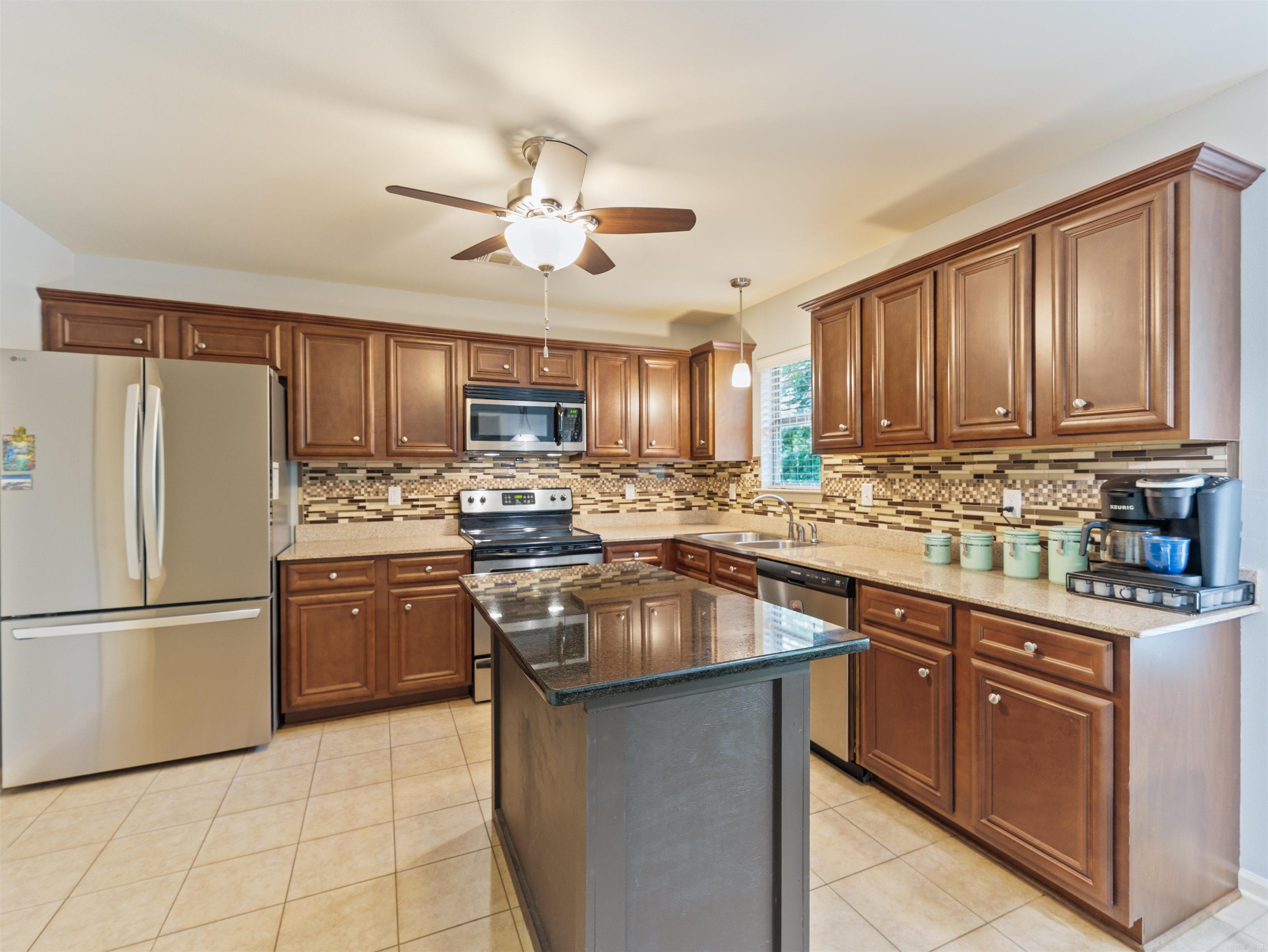 213 Pleasant Holly  Benton, AR