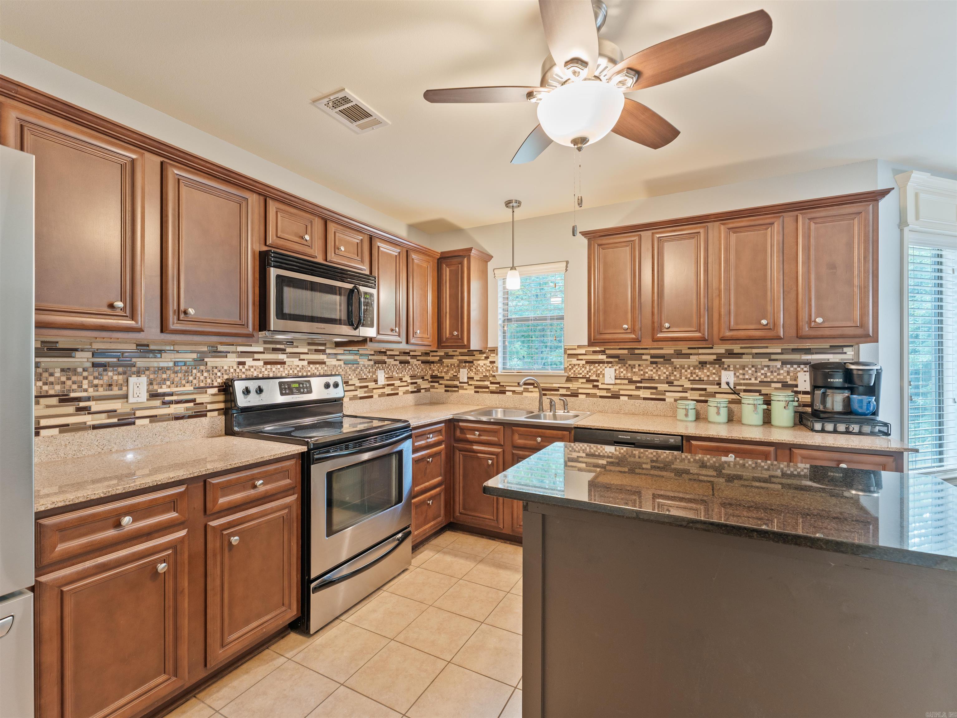213 Pleasant Holly  Benton, AR