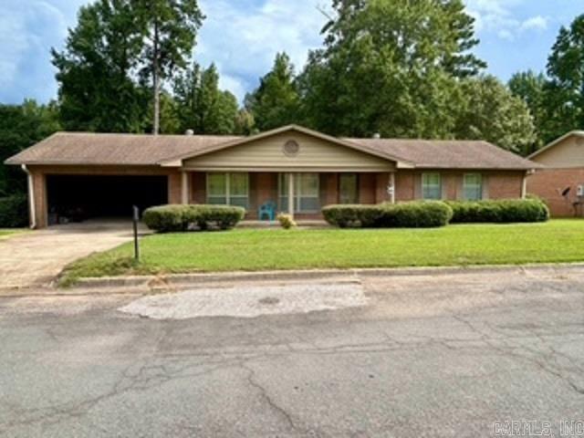 1345 Peppertree  Camden, AR