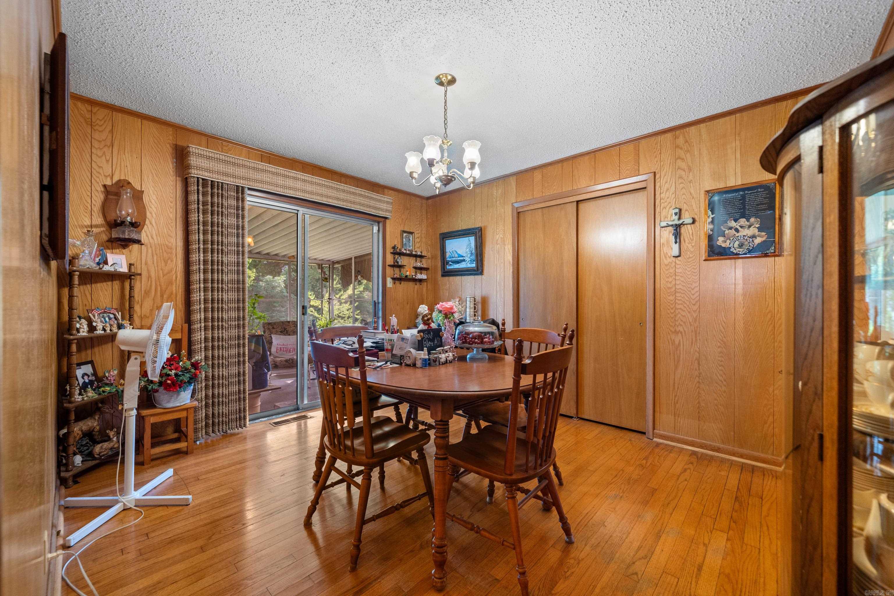 111 Dahlia St.  Hot Springs, AR