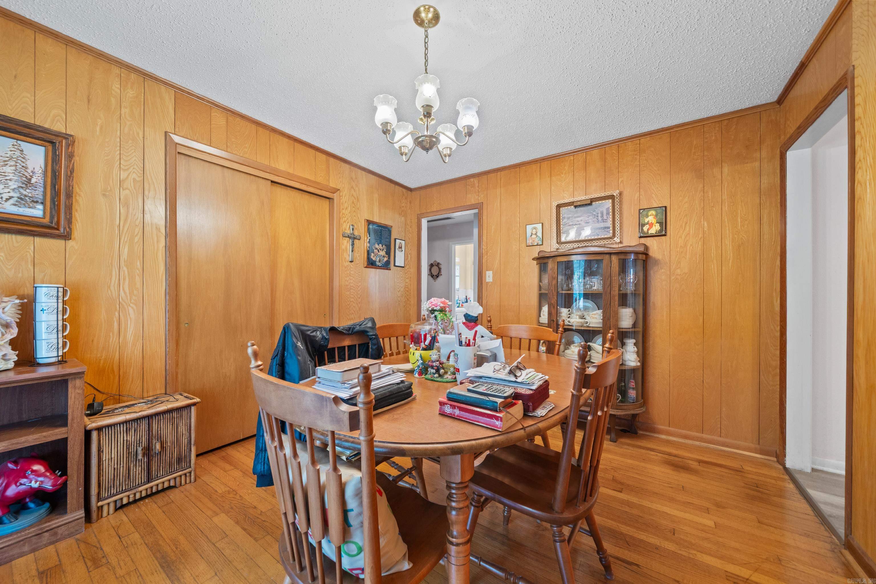 111 Dahlia St.  Hot Springs, AR
