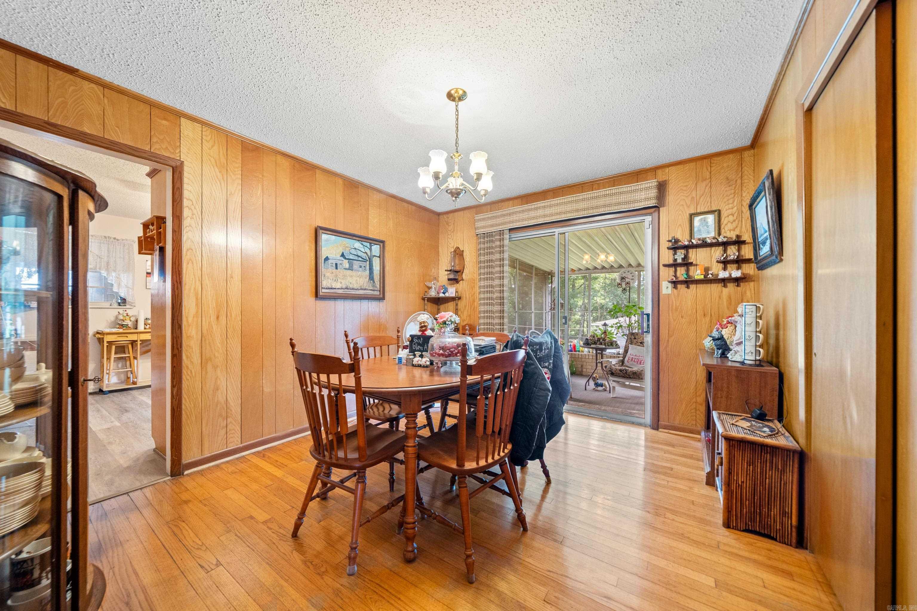 111 Dahlia St.  Hot Springs, AR