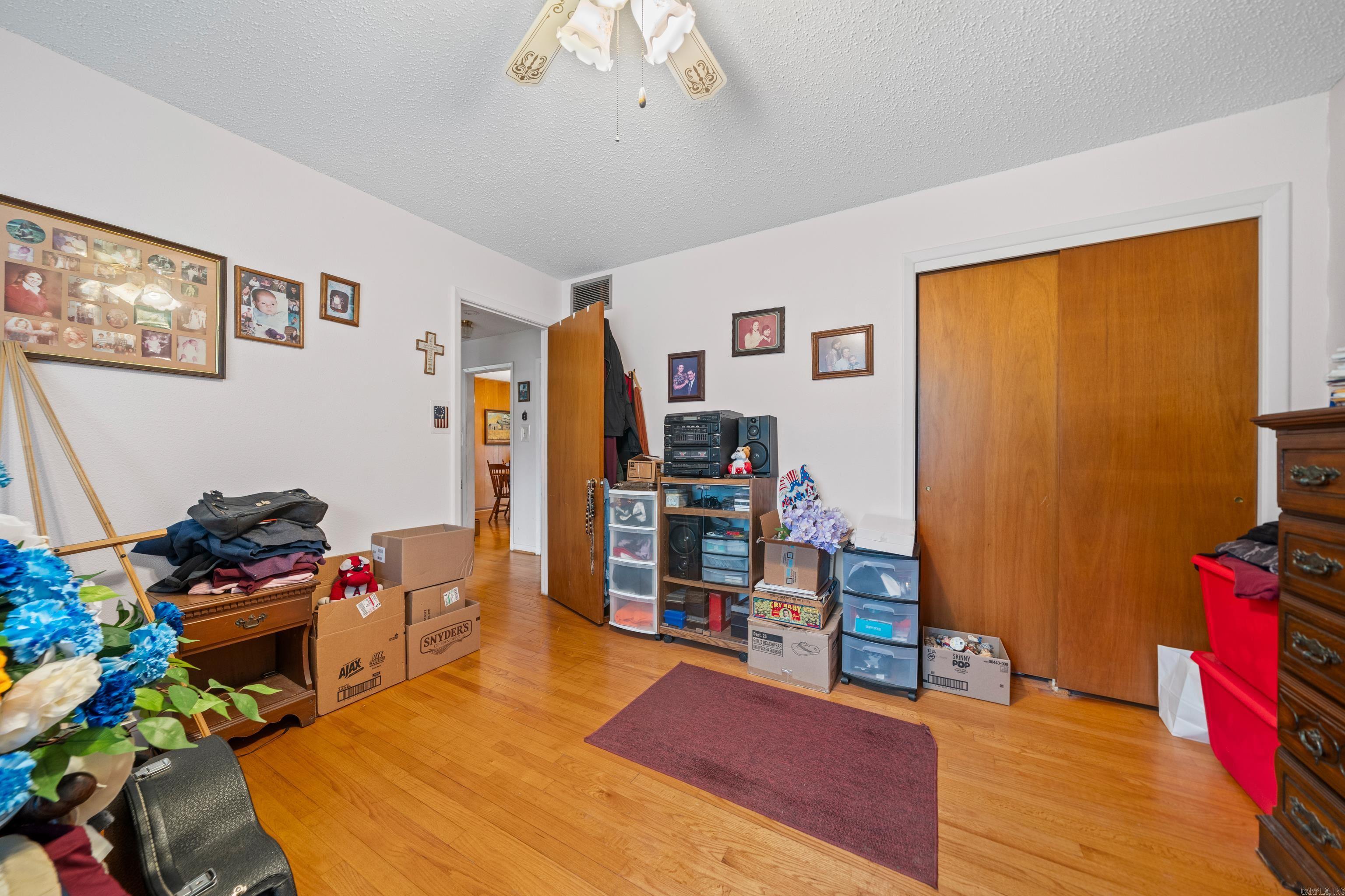 111 Dahlia St.  Hot Springs, AR