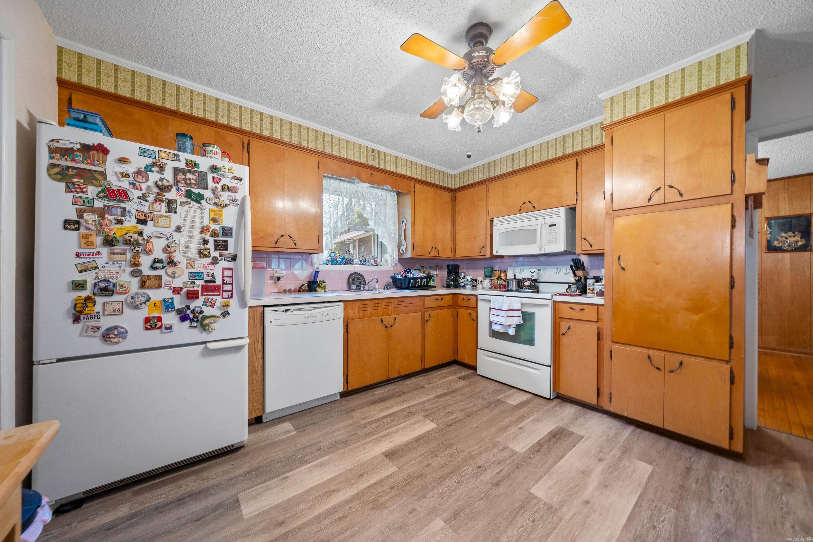 111 Dahlia St.  Hot Springs, AR