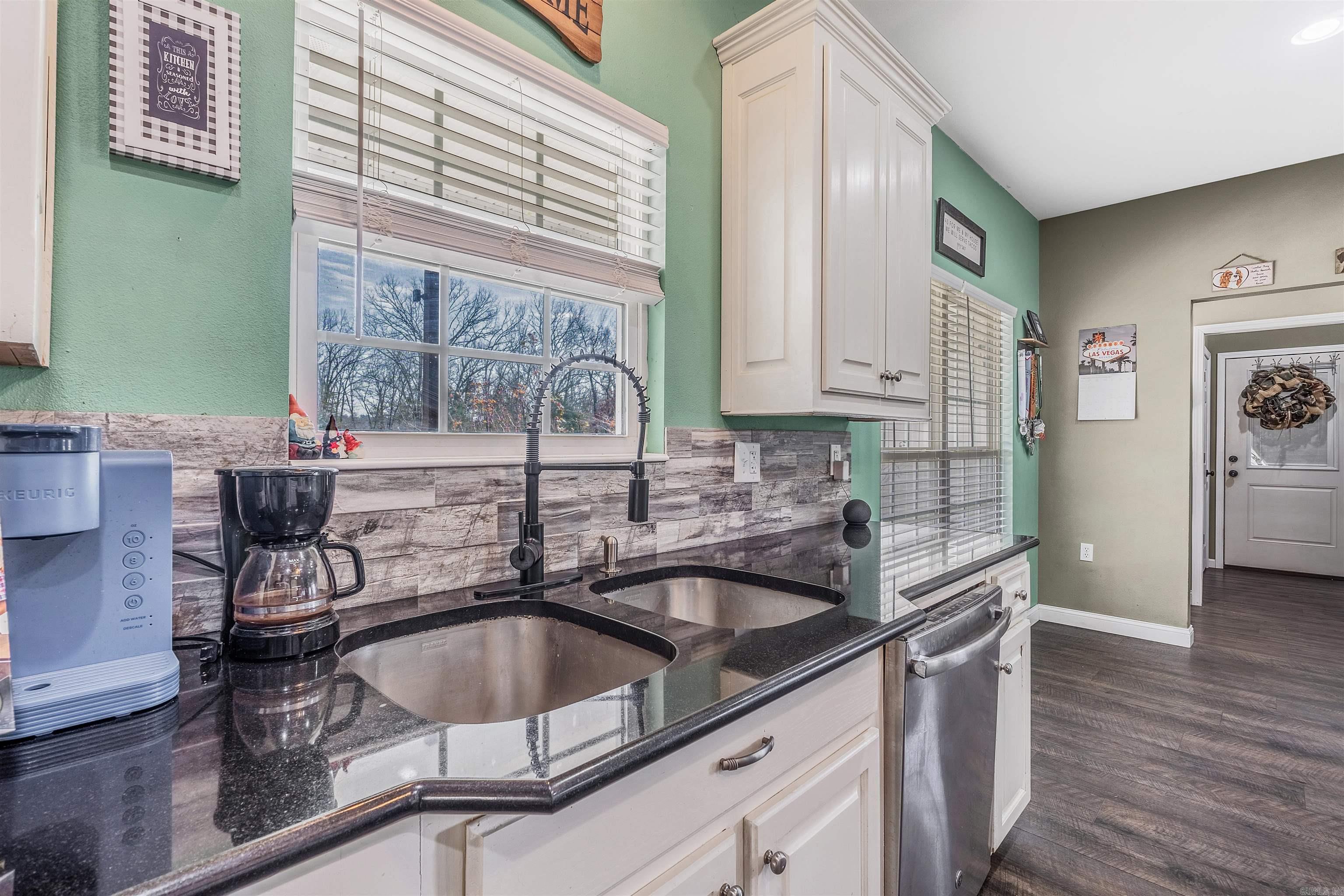 394 Copperas Gap  Houston, AR