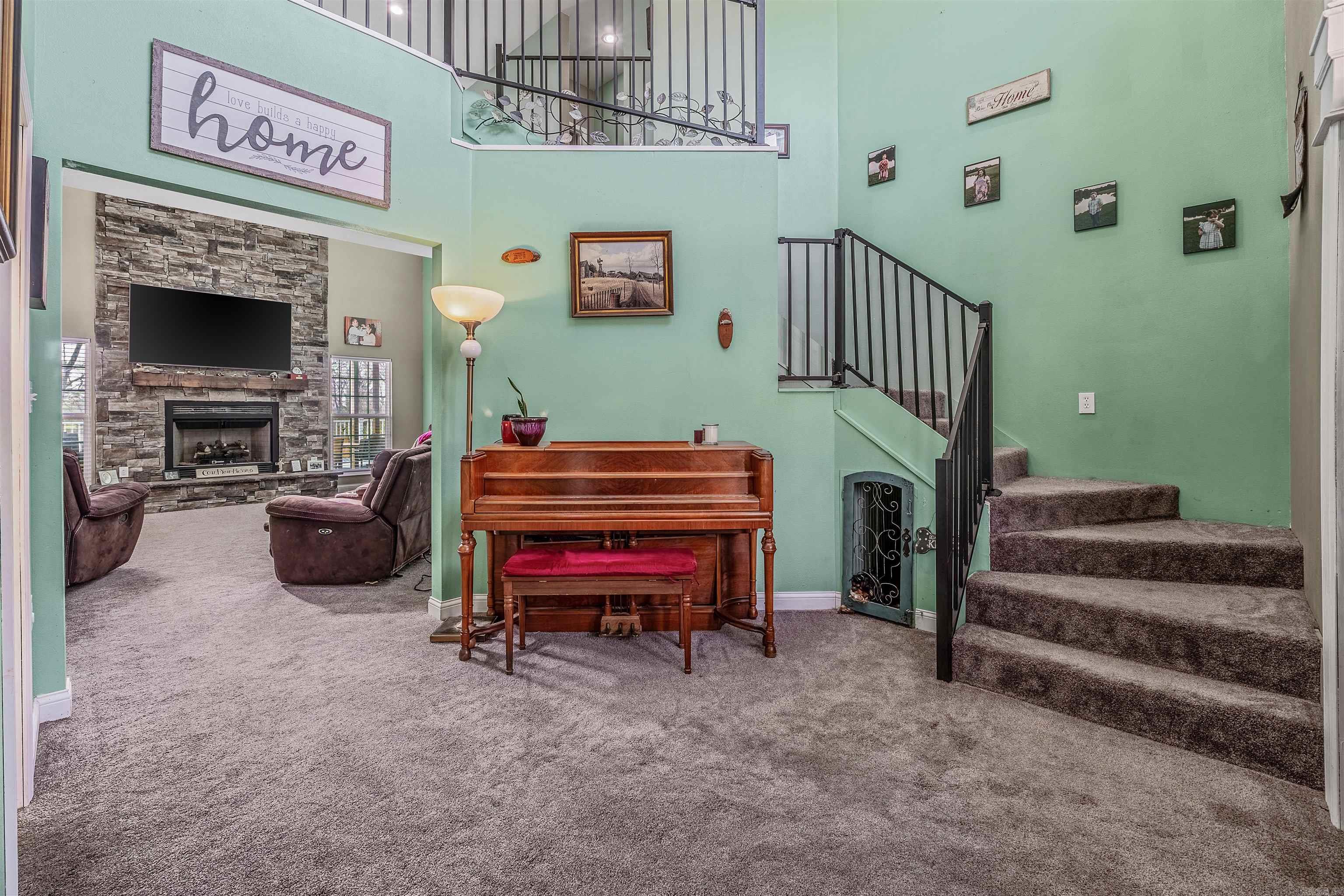 394 Copperas Gap  Houston, AR