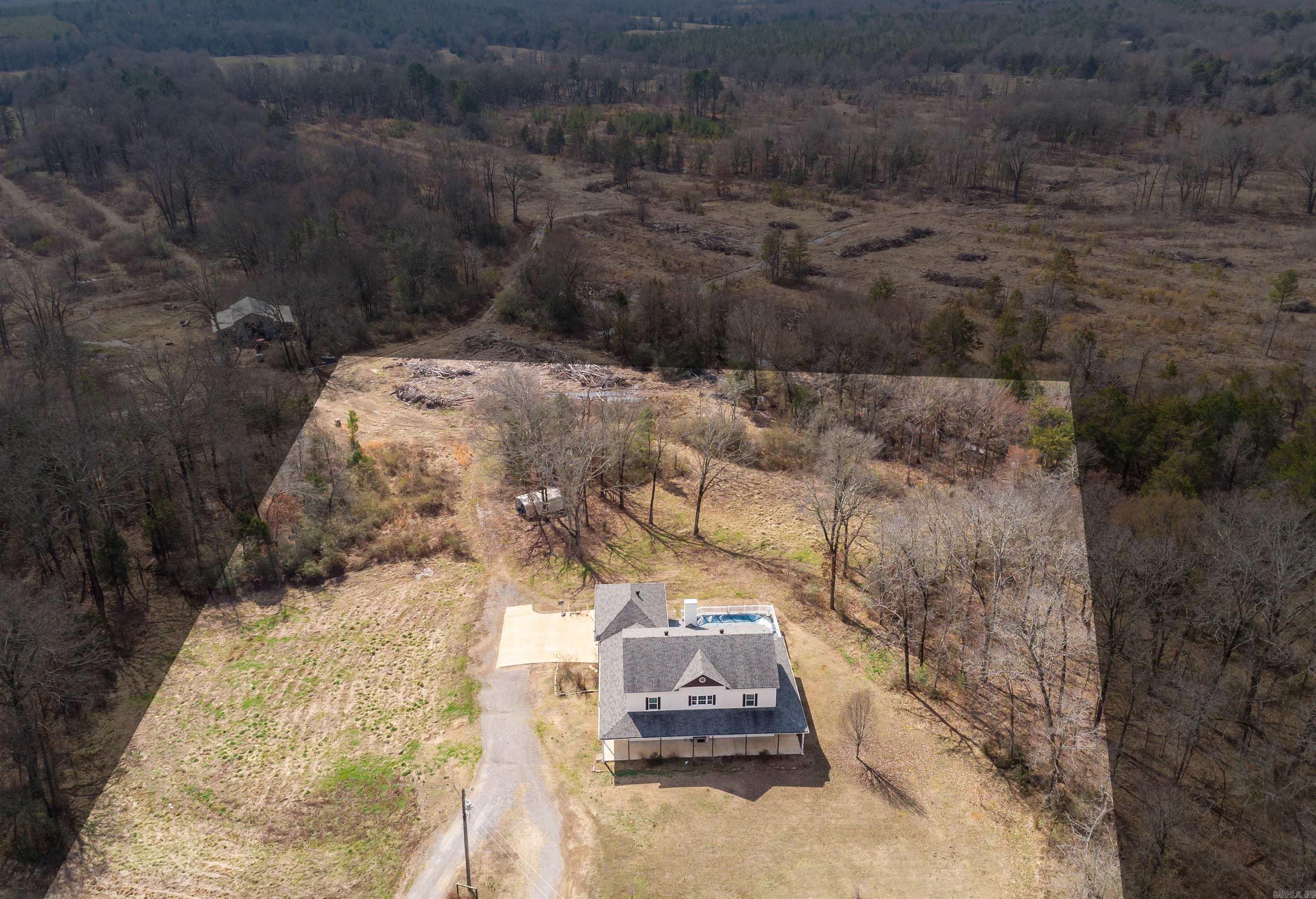 394 Copperas Gap  Houston, AR