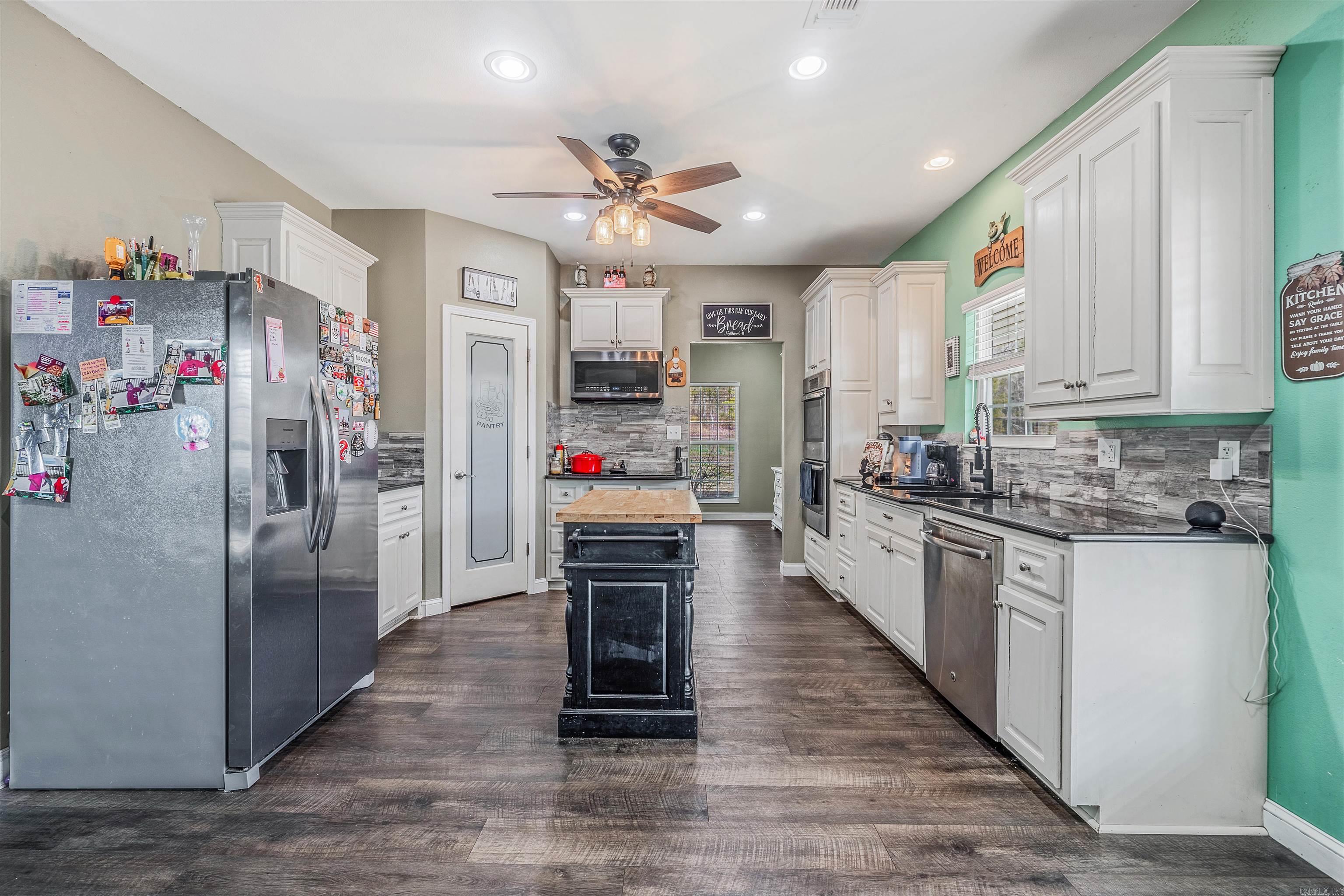 394 Copperas Gap  Houston, AR