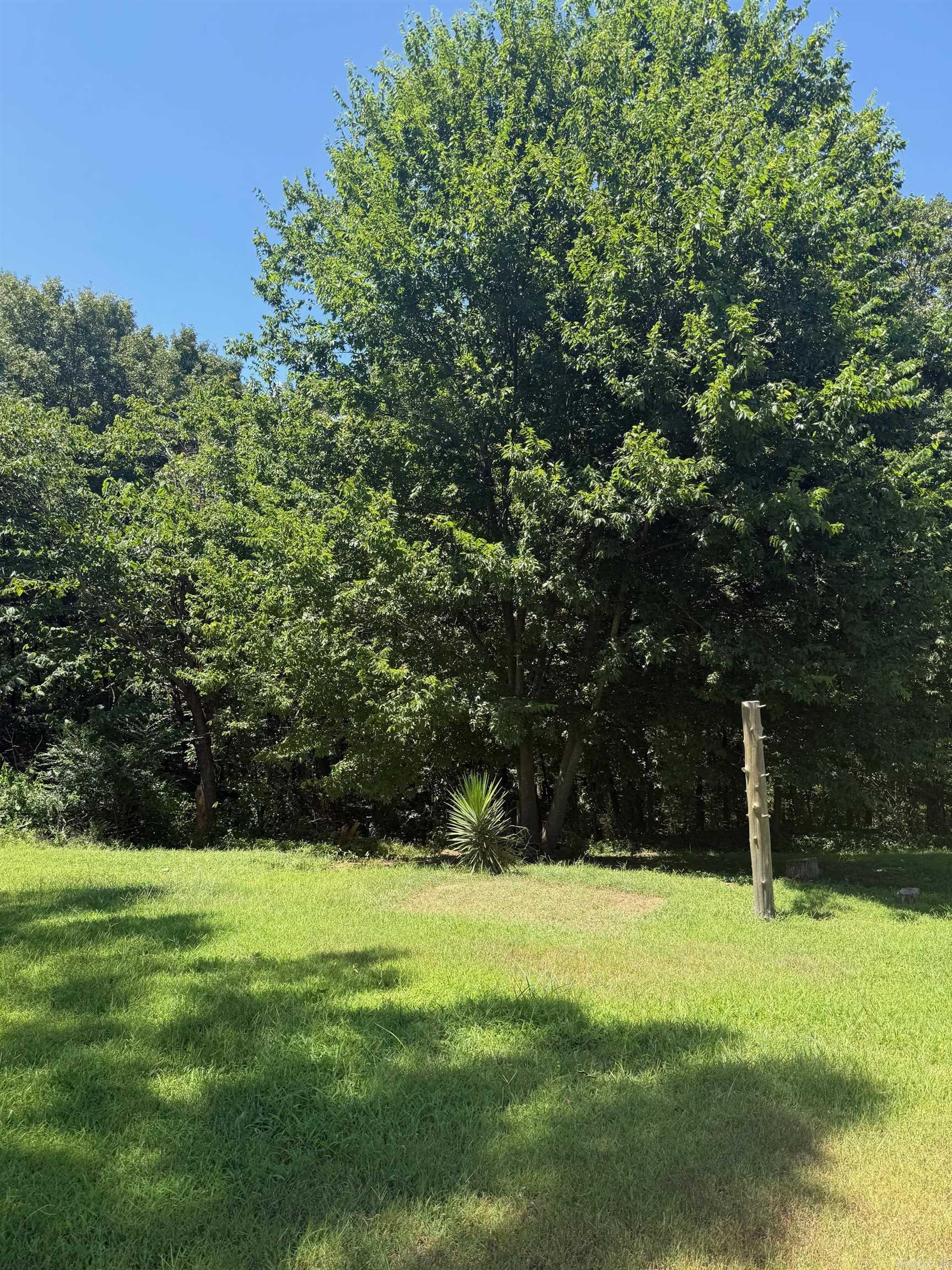 2895 W Country Club Road  Searcy, AR