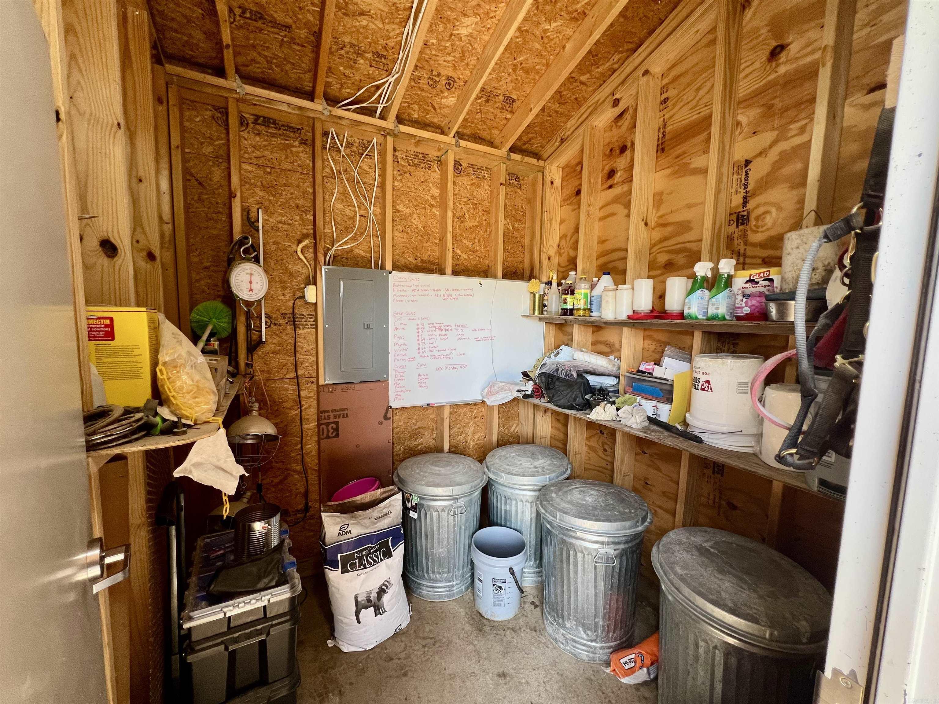 2172 Wiley's Cove Rd.  Leslie, AR