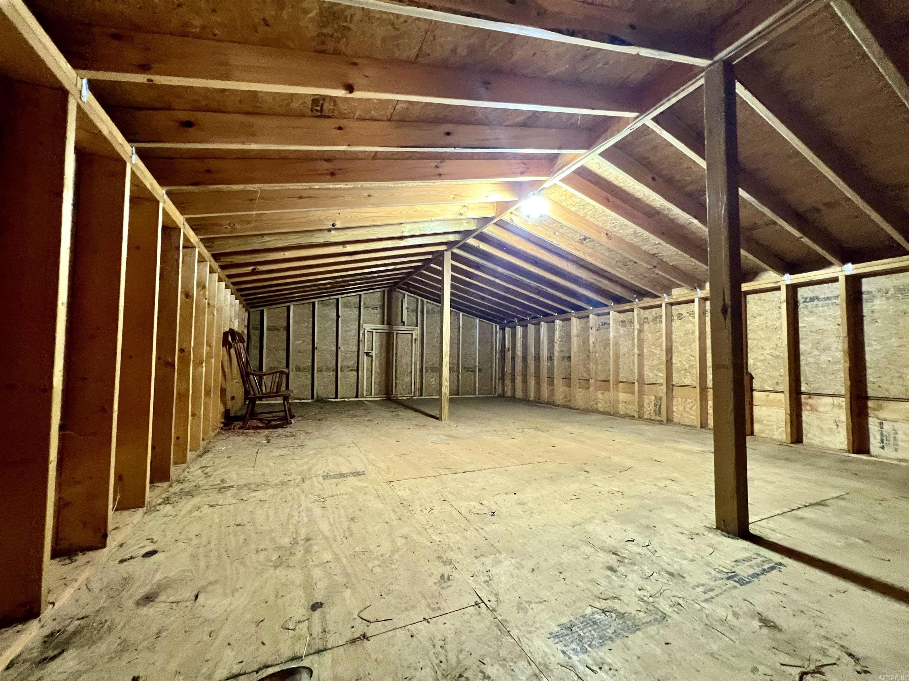 2172 Wiley's Cove Rd.  Leslie, AR