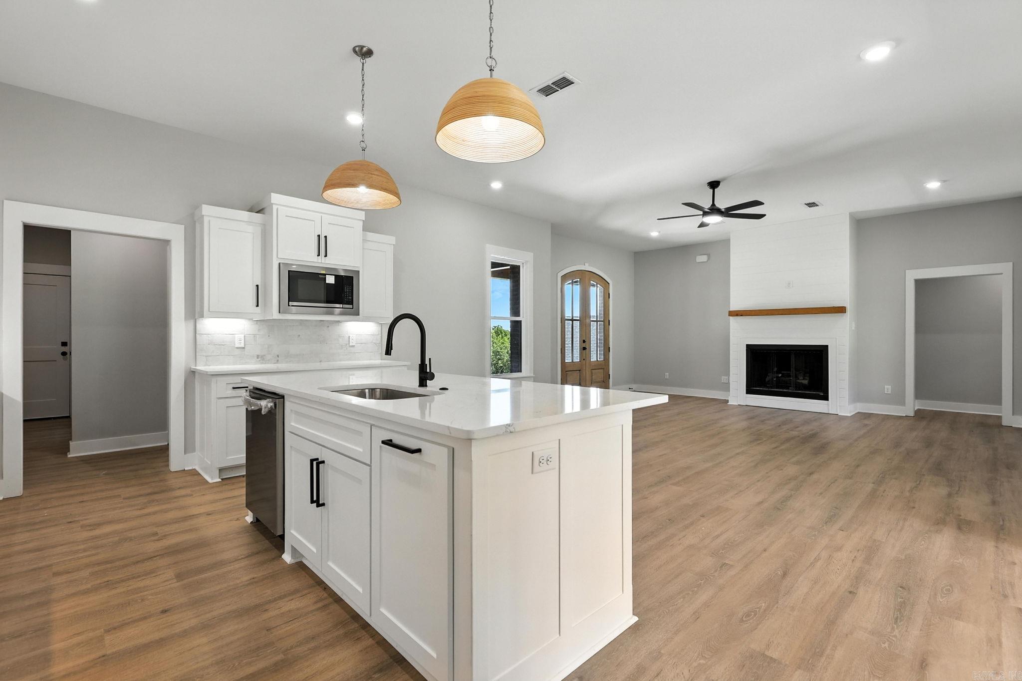 9345 Wooddale  Sherwood, AR